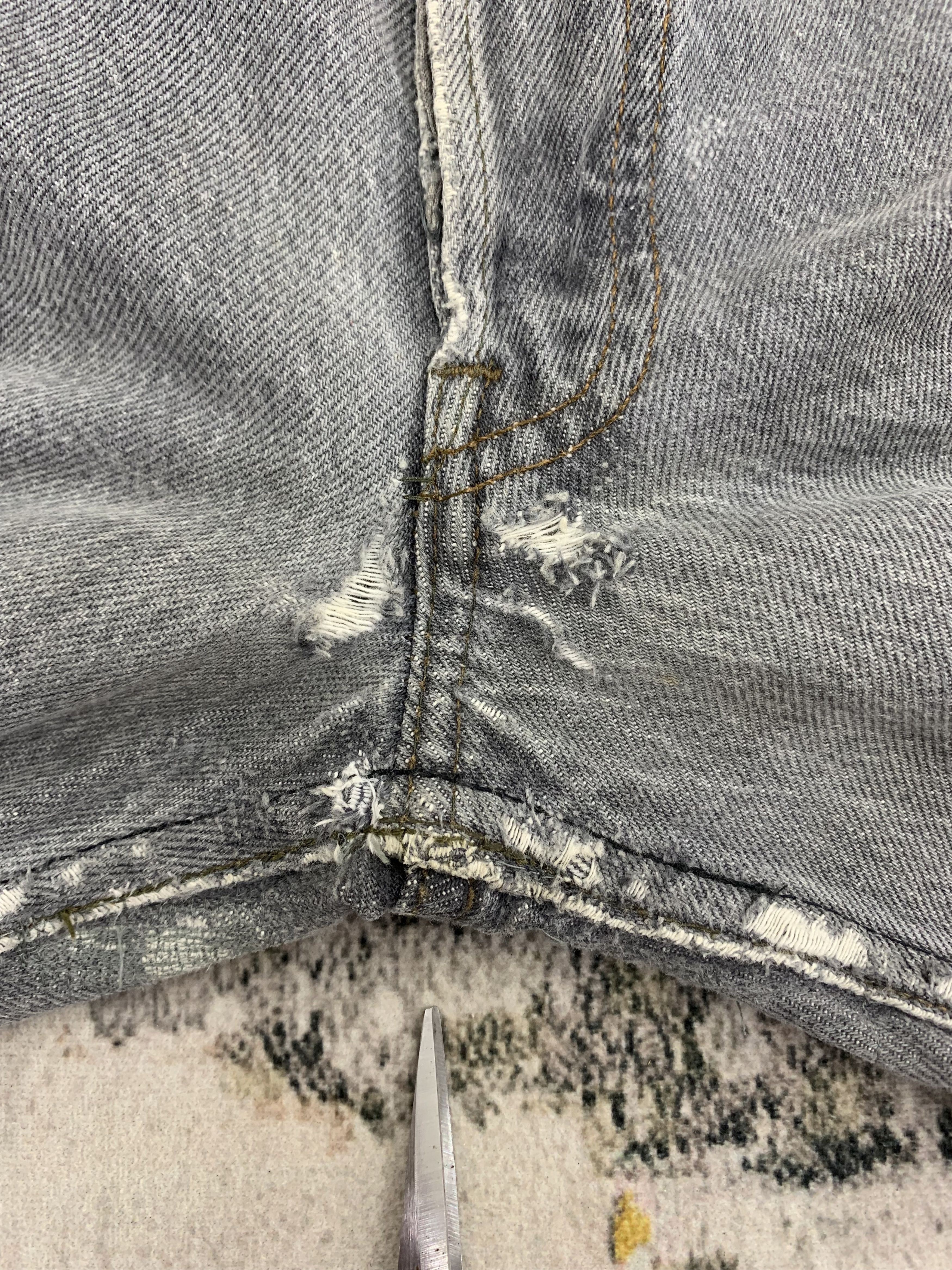 Vintage Levi's Denim 28x30 Distressed