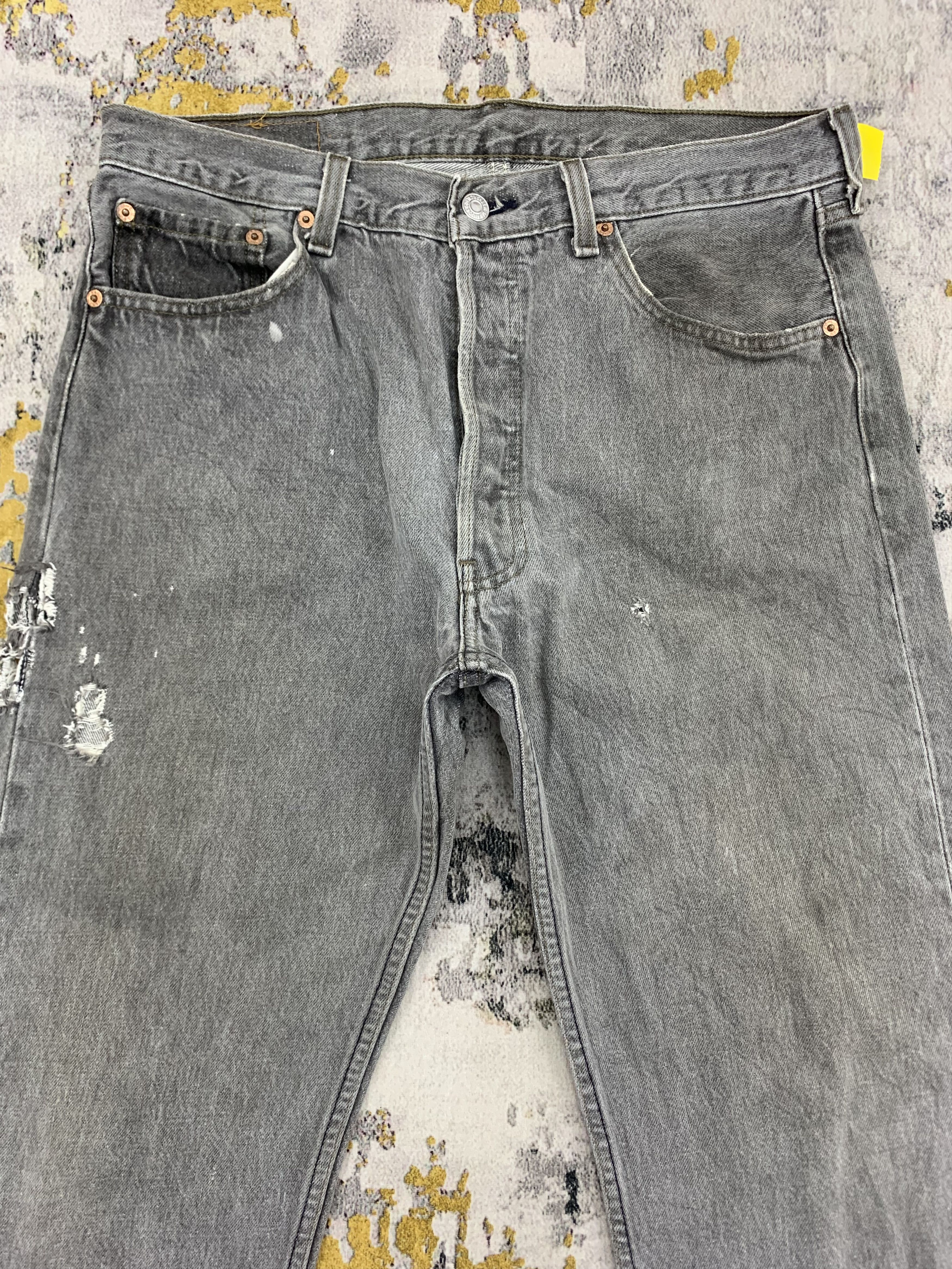 Levi's Vintage Levi's Denim 34x30.5 Distressed Faded Size US 34 / EU 50 - 2 Thumbnail