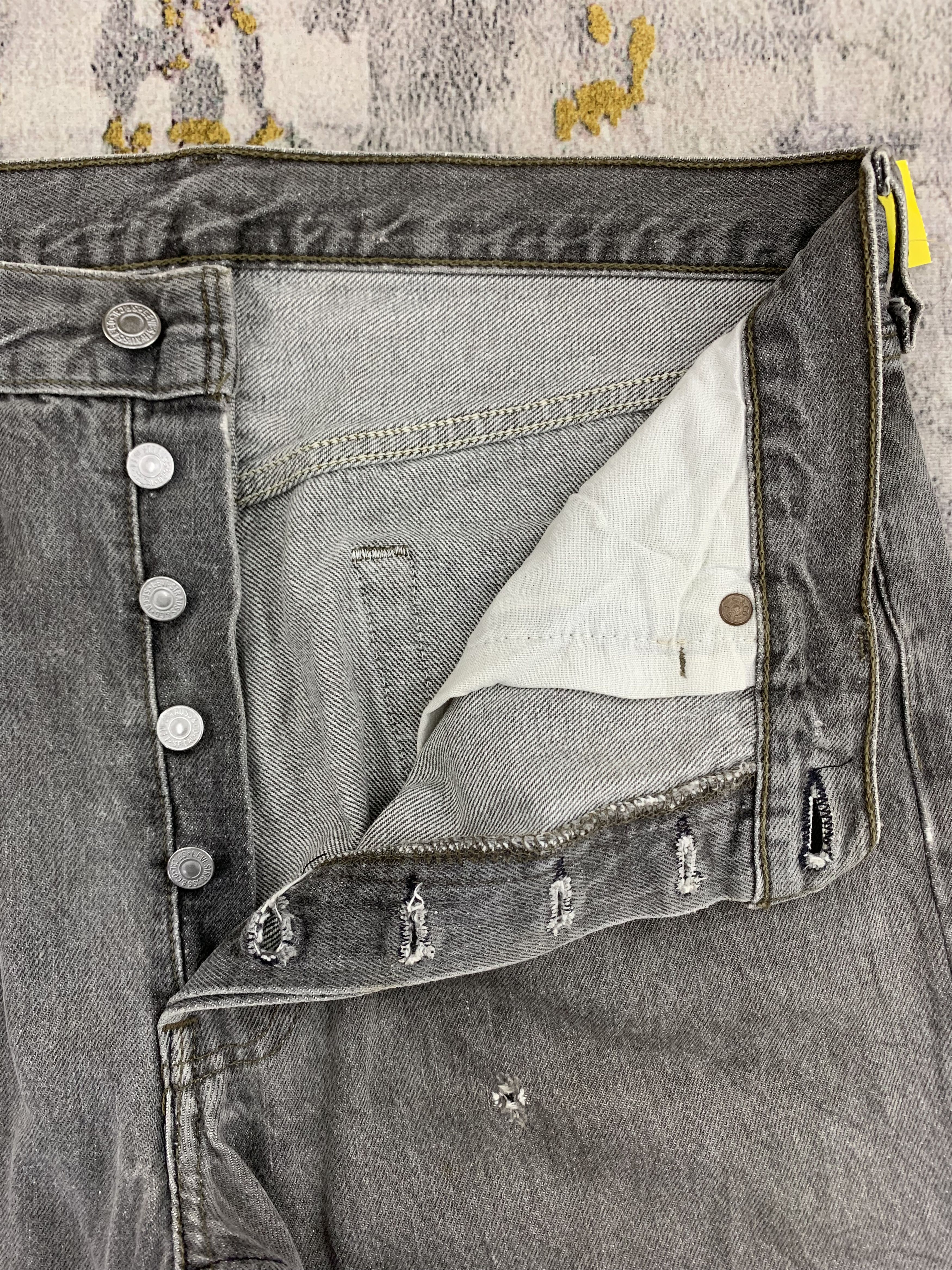 Levi's Vintage Levi's Denim 34x30.5 Distressed Faded Size US 34 / EU 50 - 3 Thumbnail