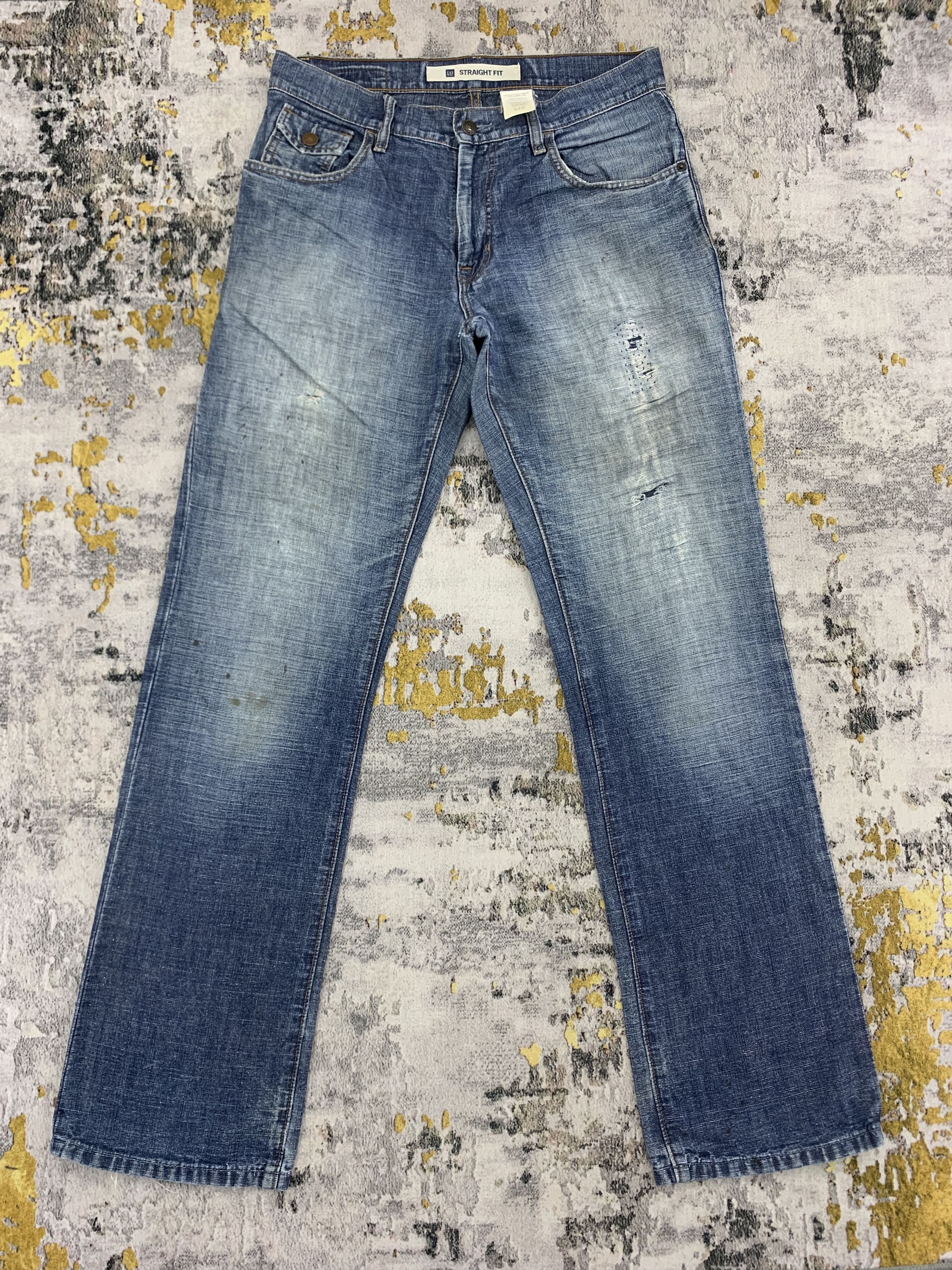 Gap Vintage Gap Denim 32x33.5 Distressed Dirty Size US 32 / EU 48 - 1 Thumbnail
