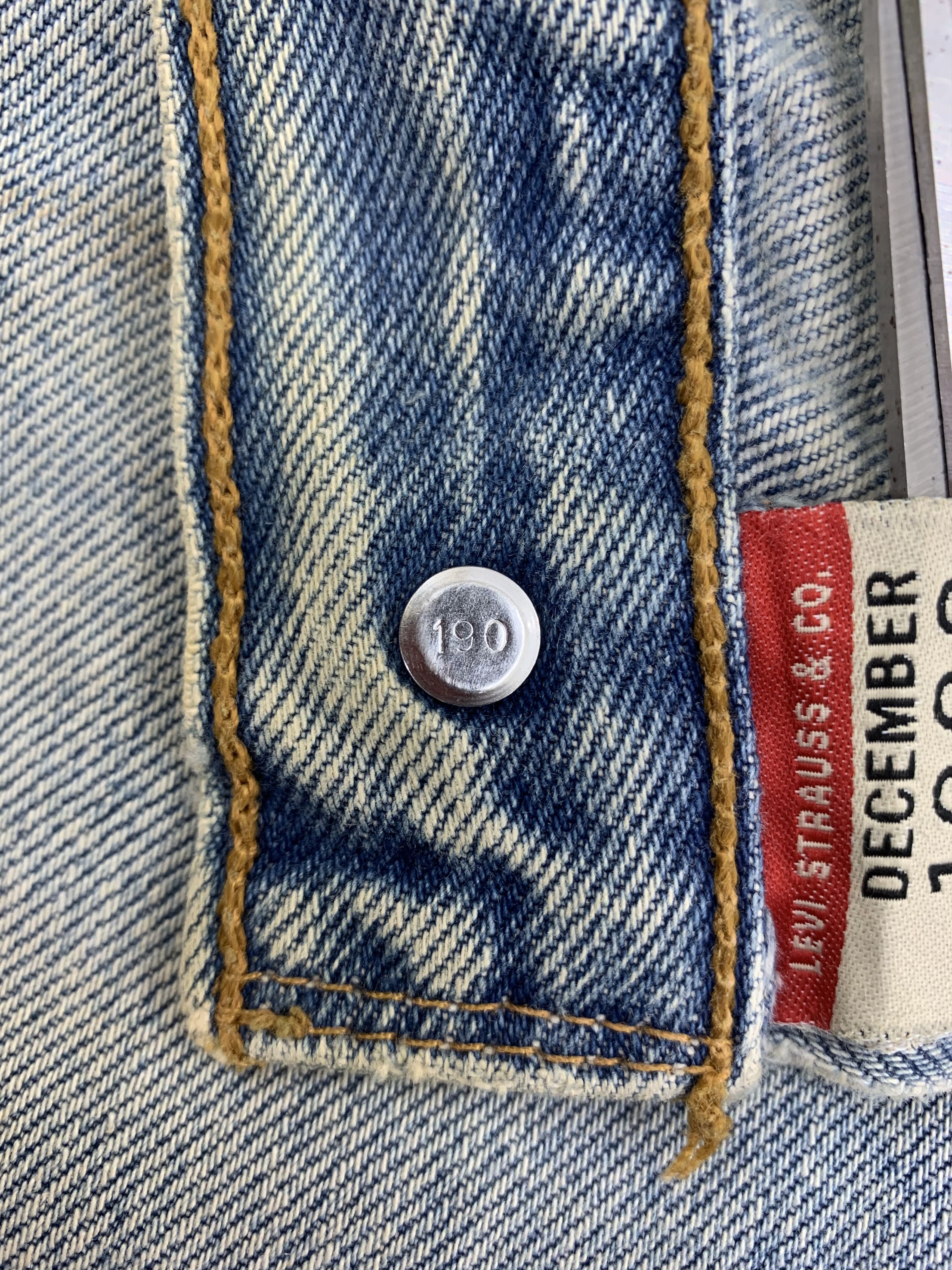 Levi's Vintage Levi's 501xx Denim 35x31 Distressed Size US 35 - 4 Thumbnail