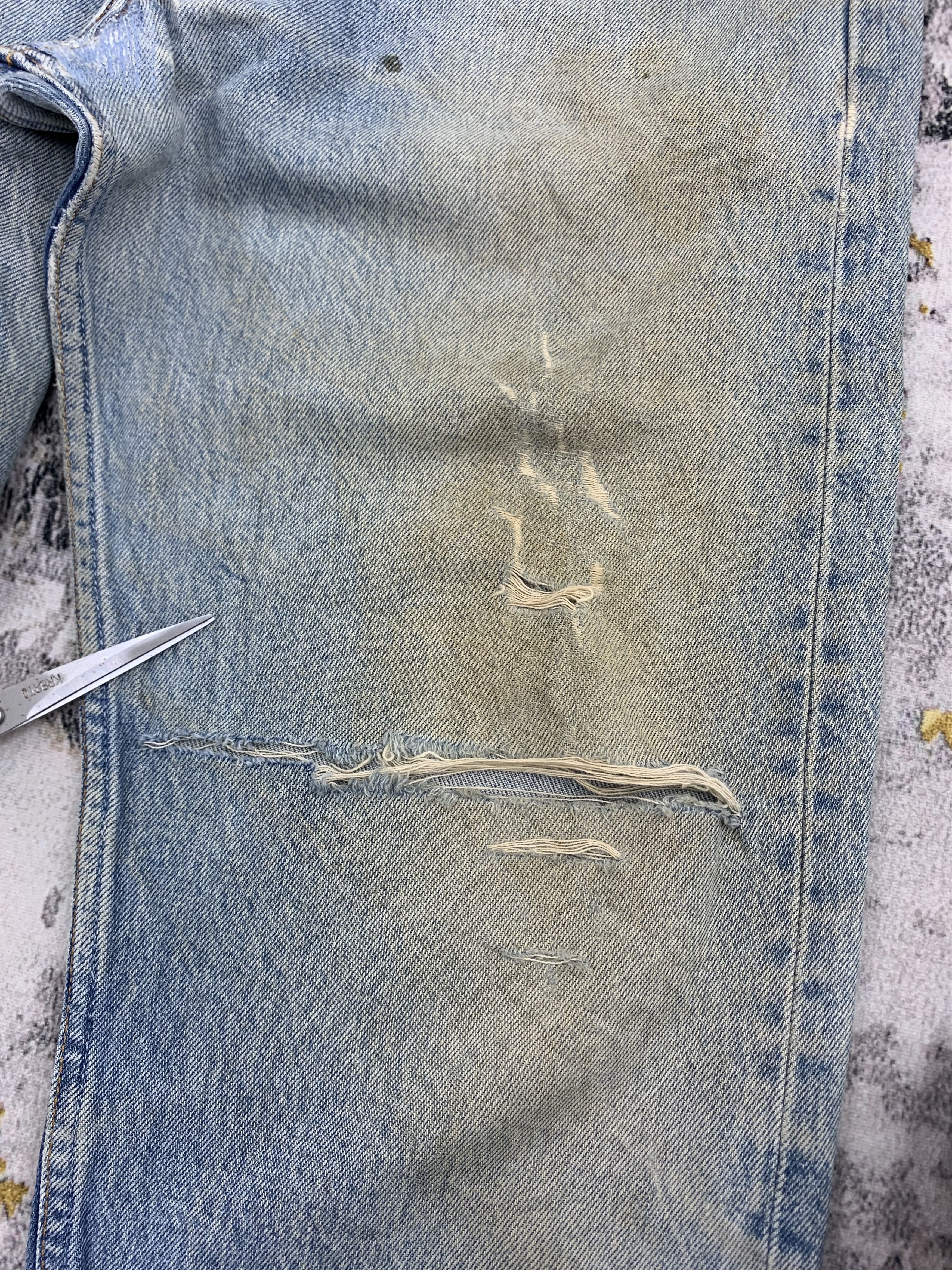 Levi's Vintage Levi's 501xx Denim 35x31 Distressed Size US 35 - 6 Thumbnail