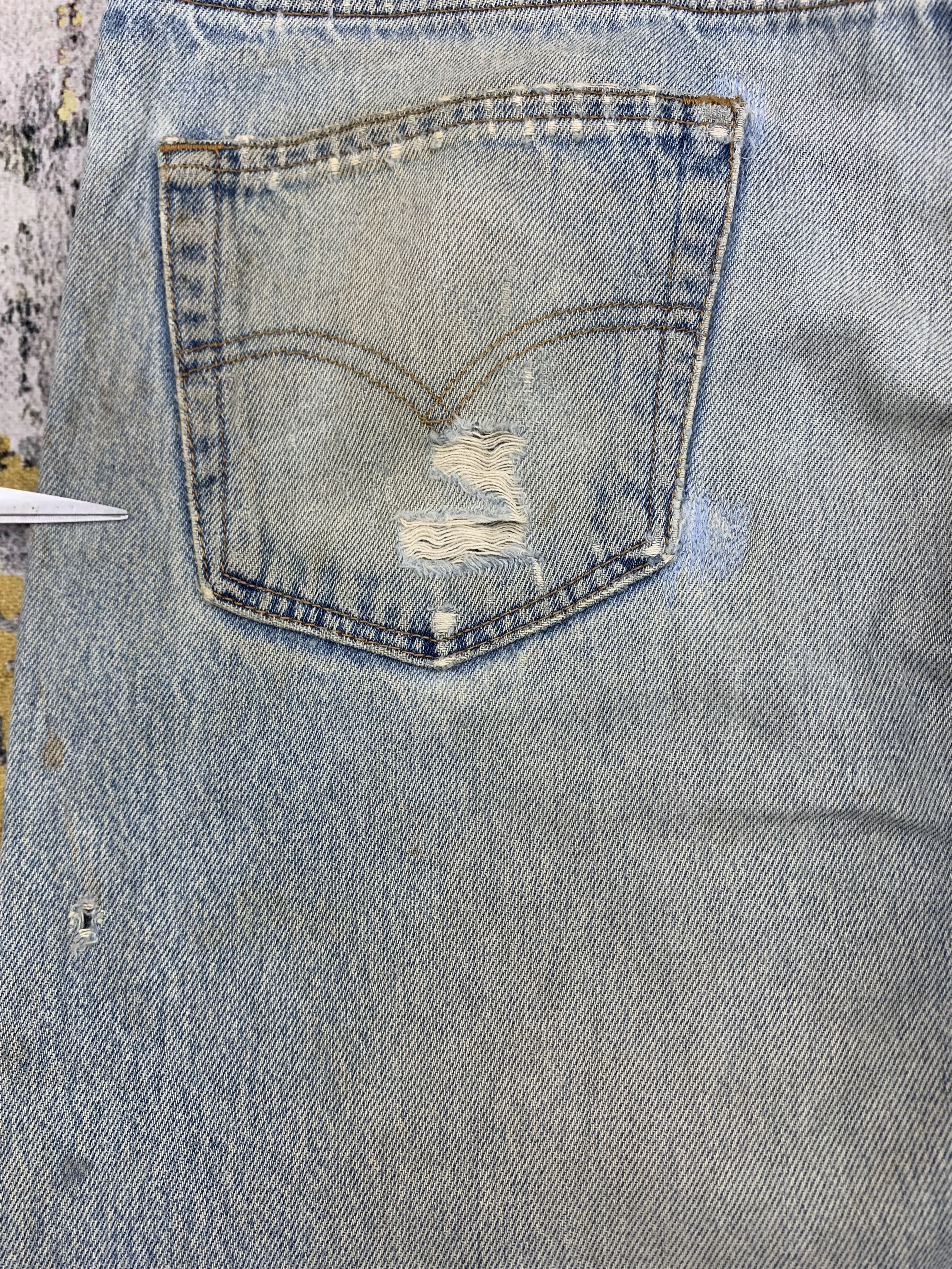 Levi's Vintage Levi's 501xx Denim 35x31 Distressed Size US 35 - 11 Thumbnail