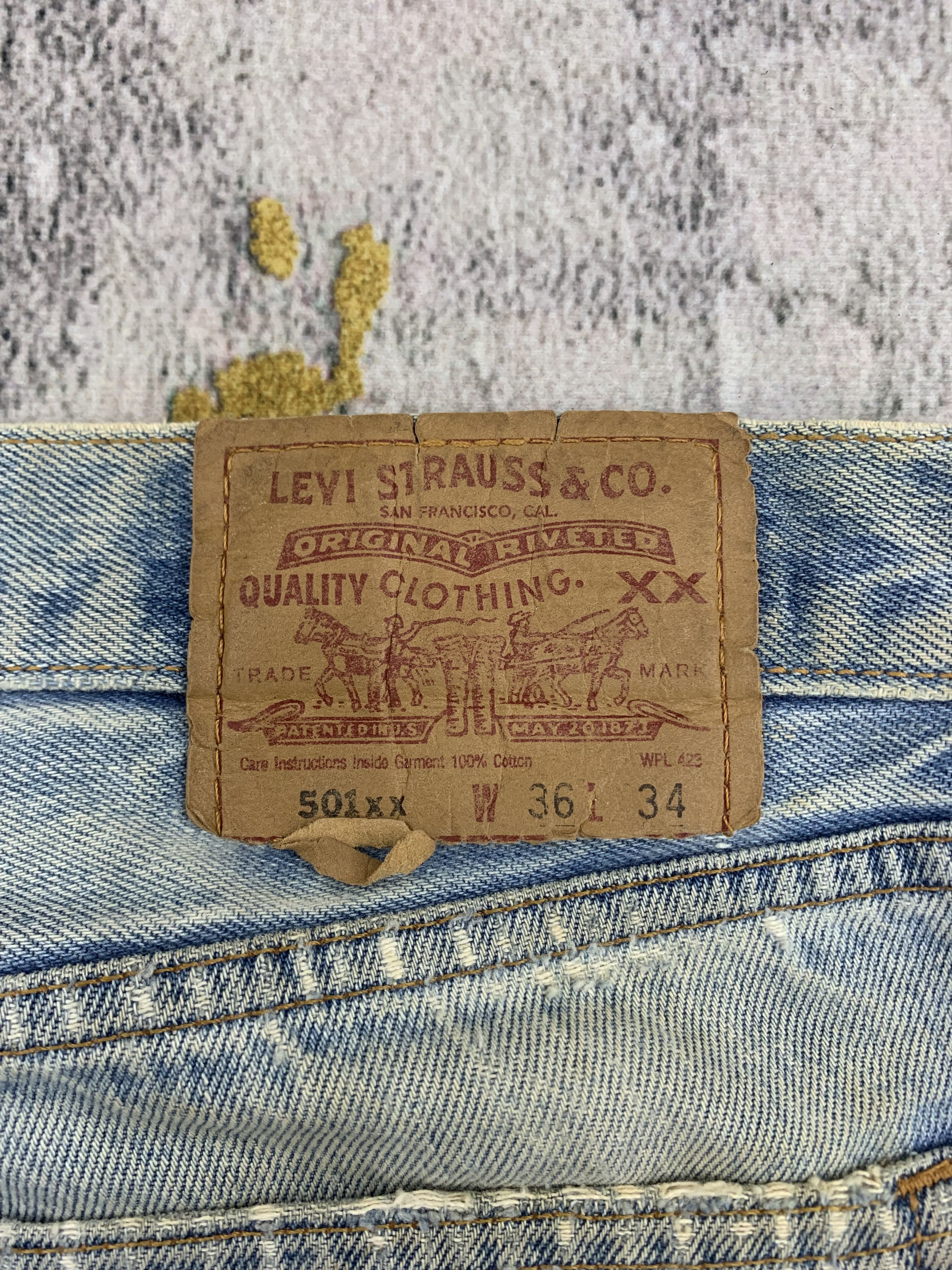 Levi's Vintage Levi's 501xx Denim 35x31 Distressed Size US 35 - 10 Thumbnail