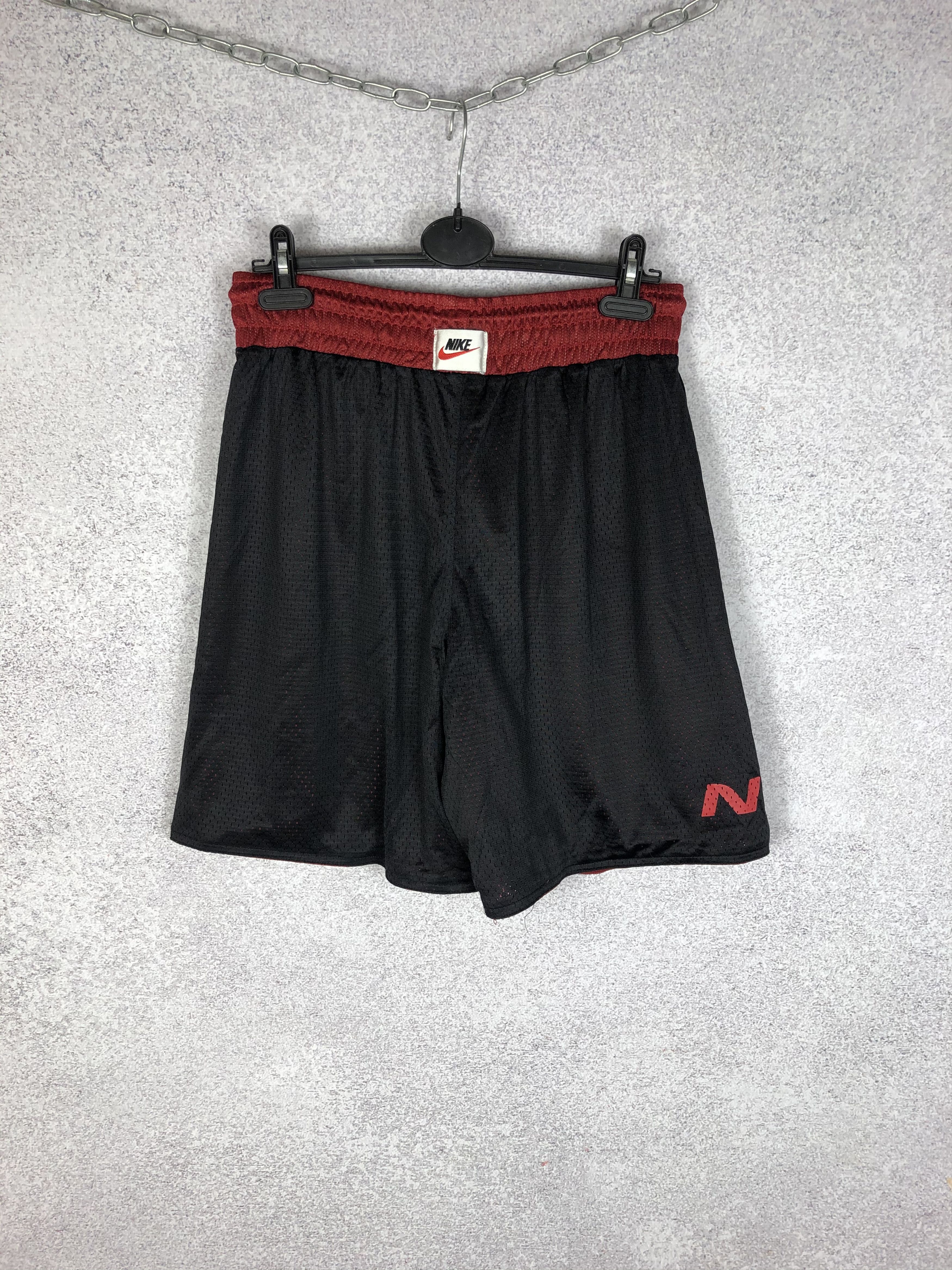 Nike Vintage Nike Small Swoosh Shorts Double Side Size US 30 / EU 46 - 3 Thumbnail