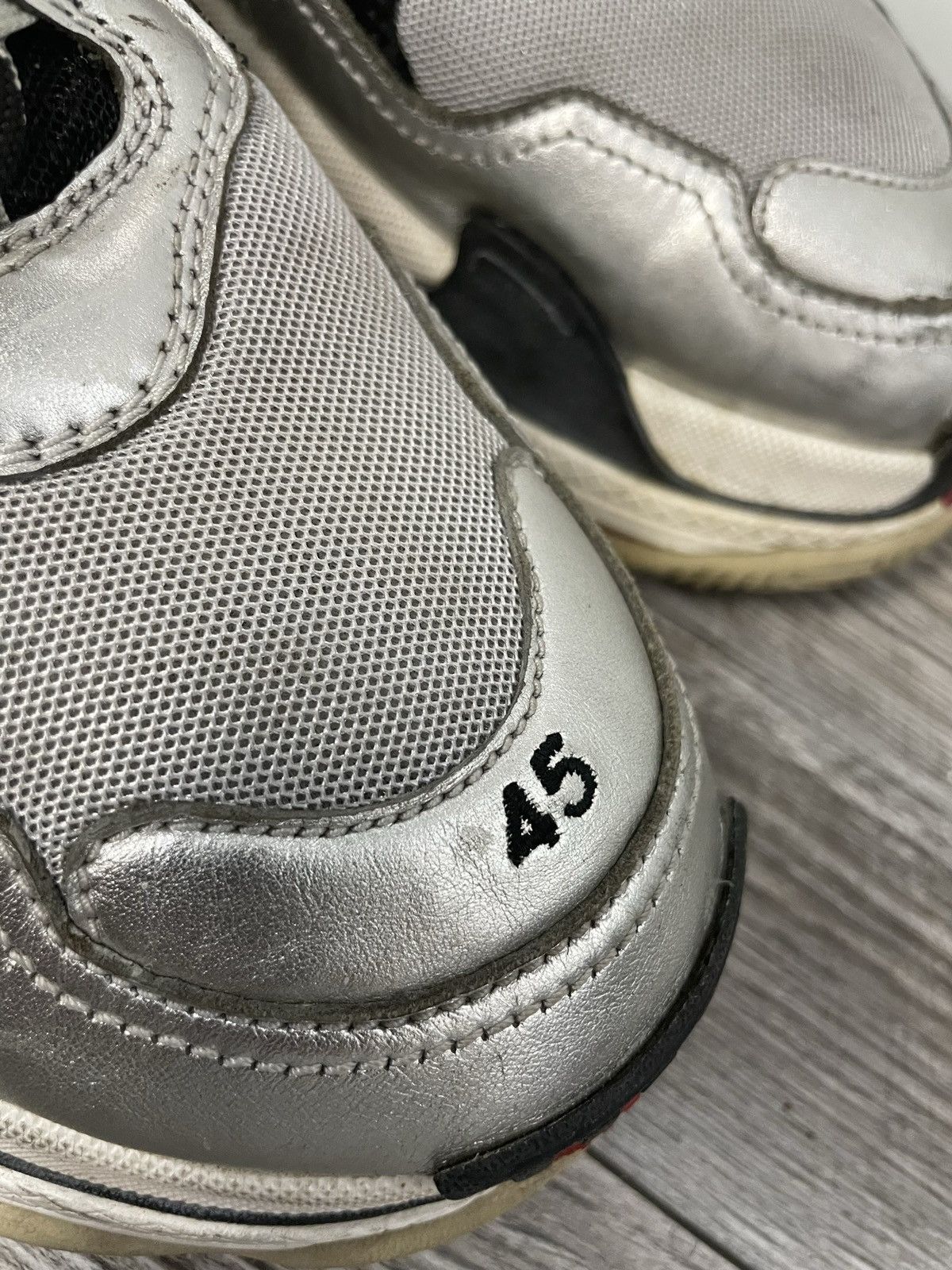 Balenciaga Triple S Trainer Silver 2018 Size US 11 / EU 44 - 13 Thumbnail