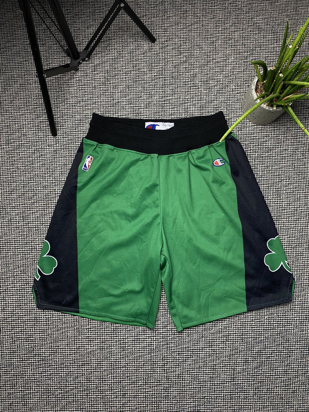 Champion × NBA × Vintage Celtic champion vintage rare shorts Size US 34 / EU 50 - 1 Thumbnail