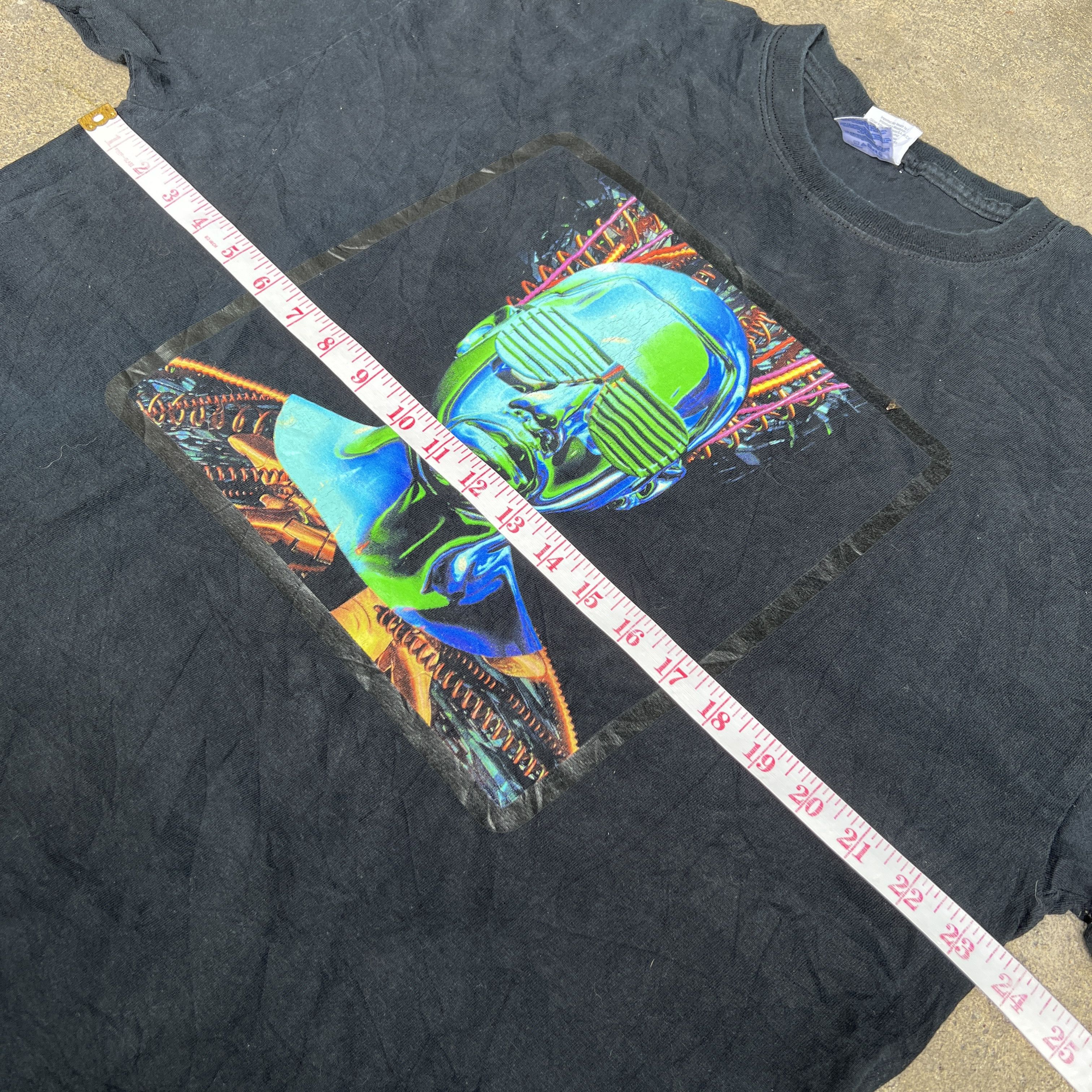 Rap Tees Vintage Y2K Kanye West Glow In The Dark Tour Promo Tee XL Size US XL / EU 56 / 4 - 13 Thumbnail