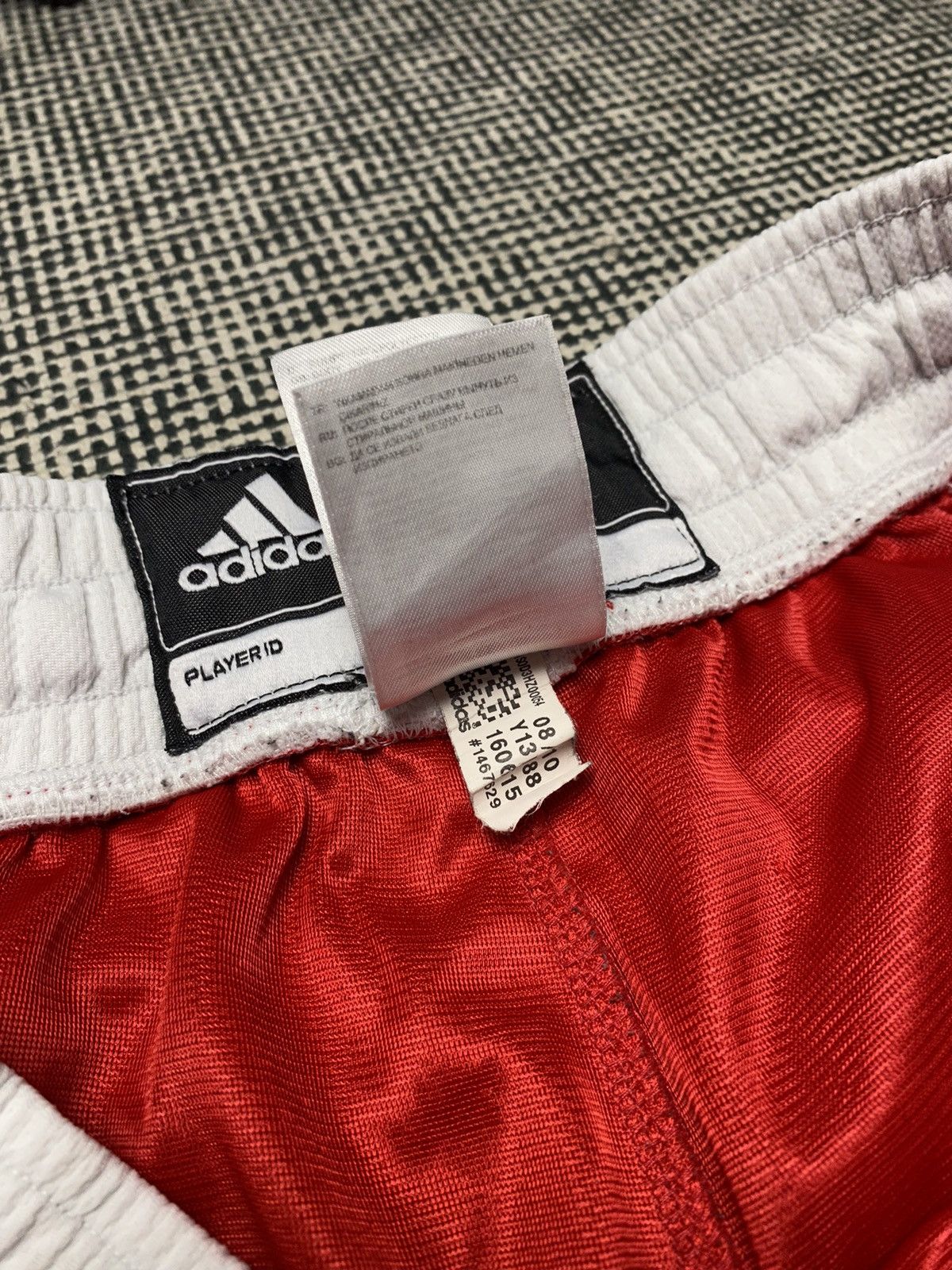 Adidas × NBA Rare vintage Chicago bulls NBA shorts adidas y2k Size US S / EU 44-46 / 1 - 8 Thumbnail