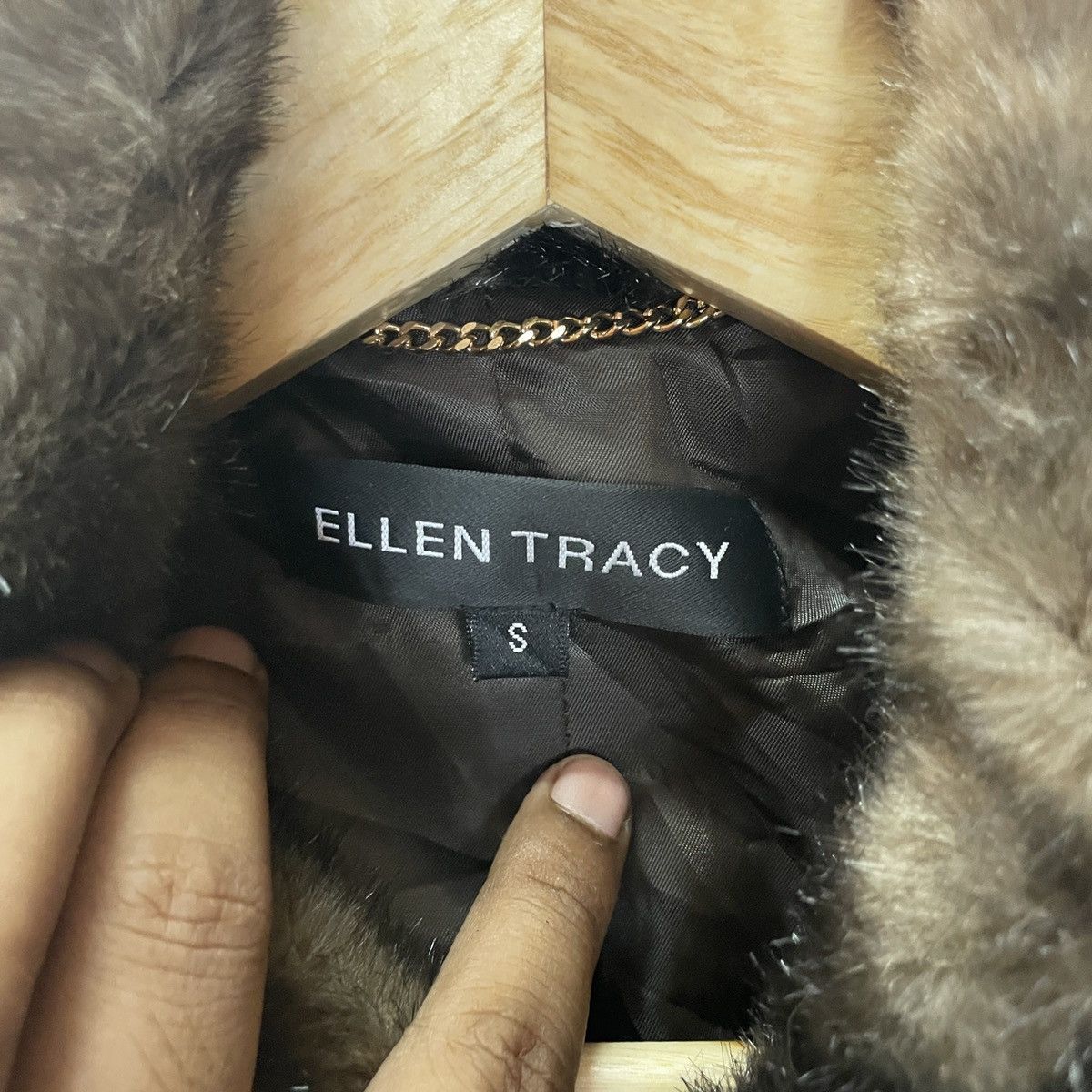 Japanese Brand Vintage Ellen Tracy Faux Fur Jacket Size US S / EU 44-46 / 1 - 5 Thumbnail