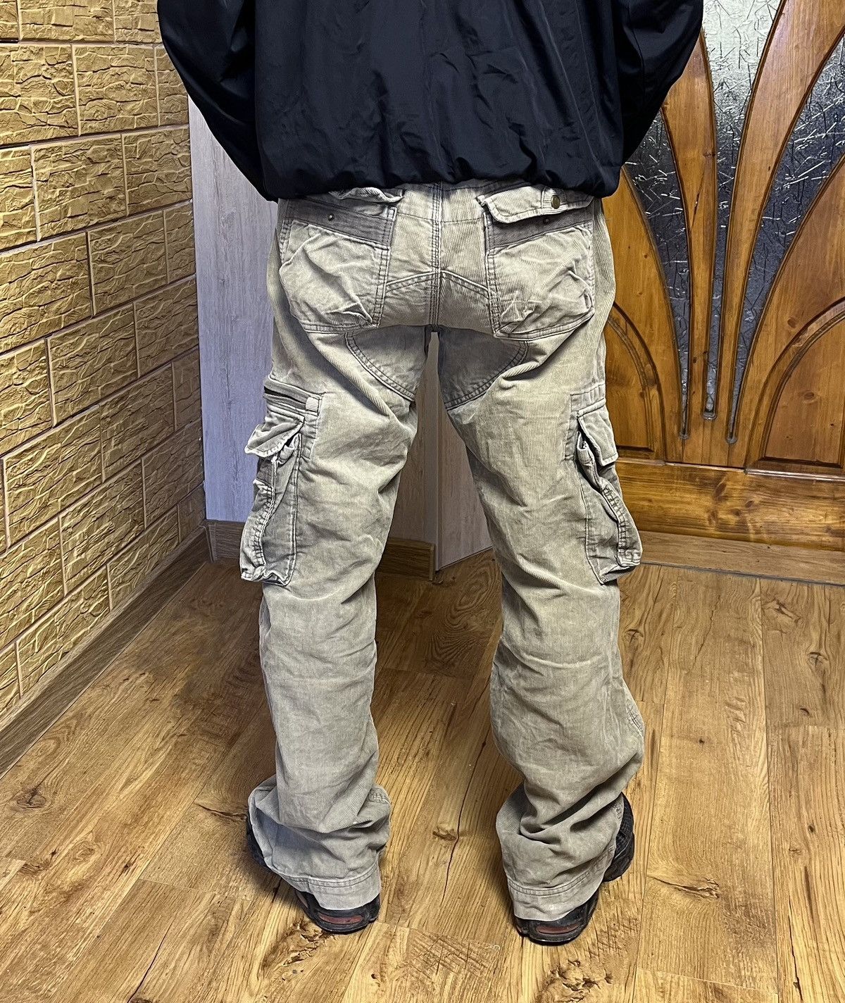 Japanese Brand × Vintage Jeans Dirty Pants faded crash denim thrashed y2k distressed Size US 33 - 4 Thumbnail