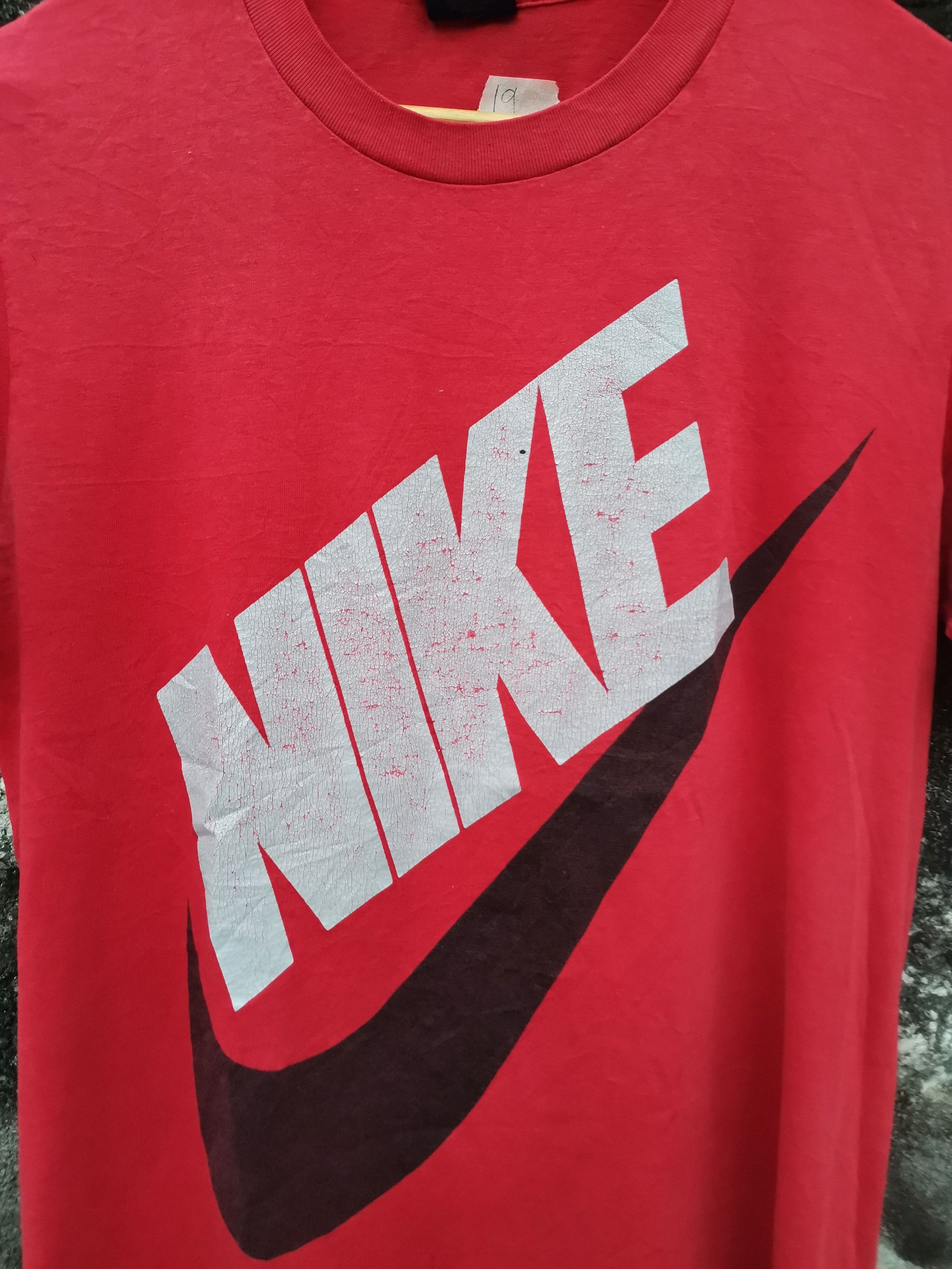 Nike Vintage 80s Nike Big Swoosh Tee Tshirt Size US L / EU 52-54 / 3 - 2 Thumbnail