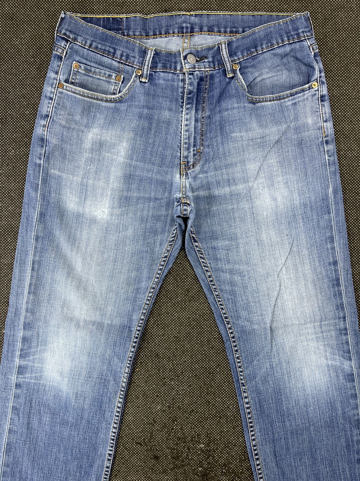 Levi's × Vintage Vintage Levis 559 Light Blue Jeans - J576 Size US 35 - 3 Thumbnail