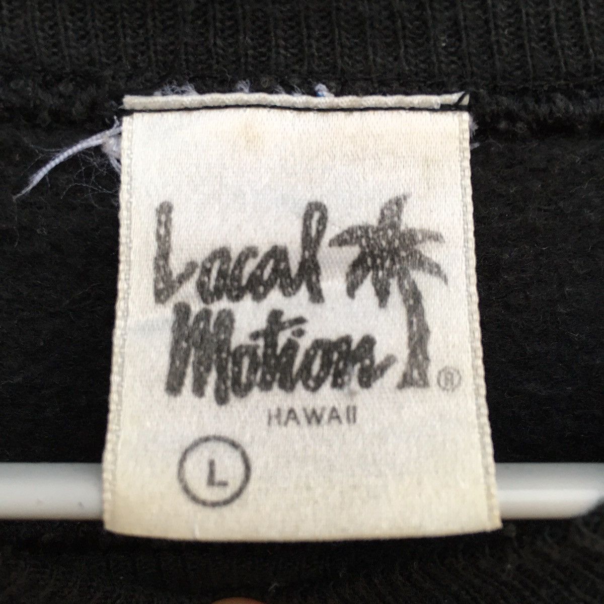 Vintage Vintage Local Motion Hawaii Crewneck Sweatshirt Size US L / EU 52-54 / 3 - 4 Thumbnail
