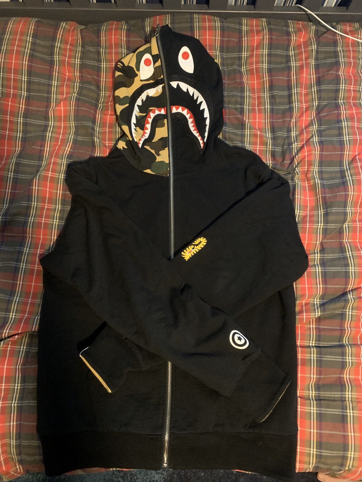 Bape reversible hoodie ( Black Yellow )
