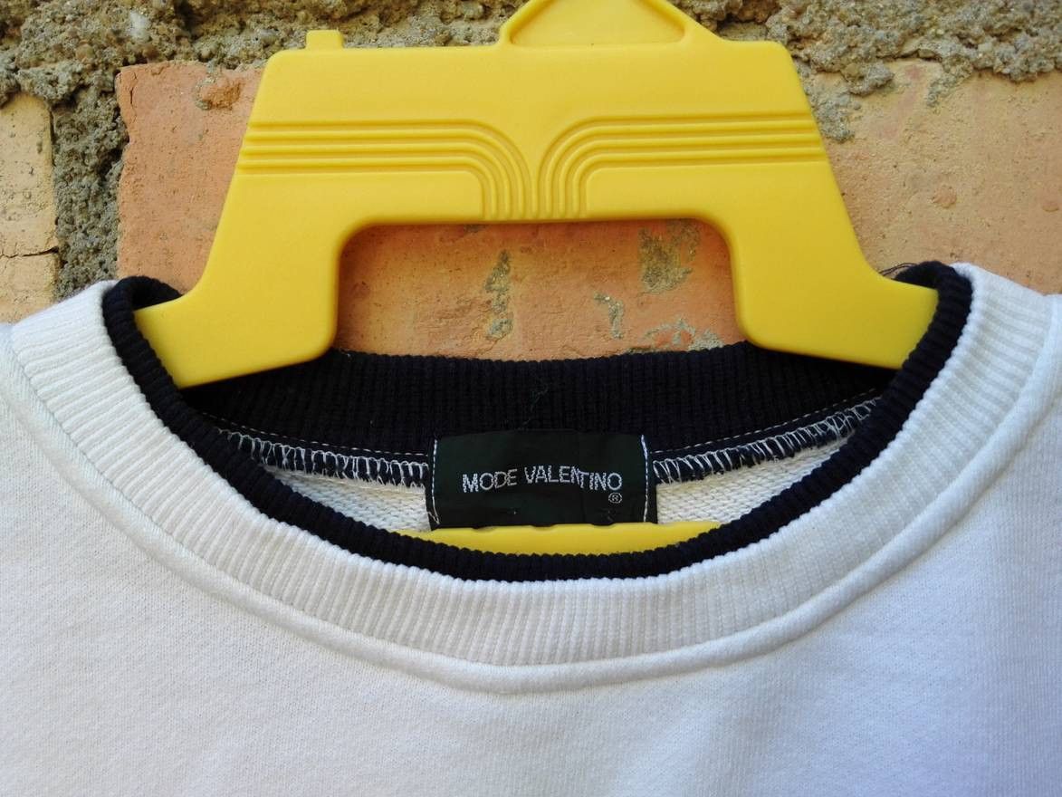 Designer × Valentino Mode Valentino Sweatshirt Crewneck Medium Size Size US M / EU 48-50 / 2 - 2 Thumbnail