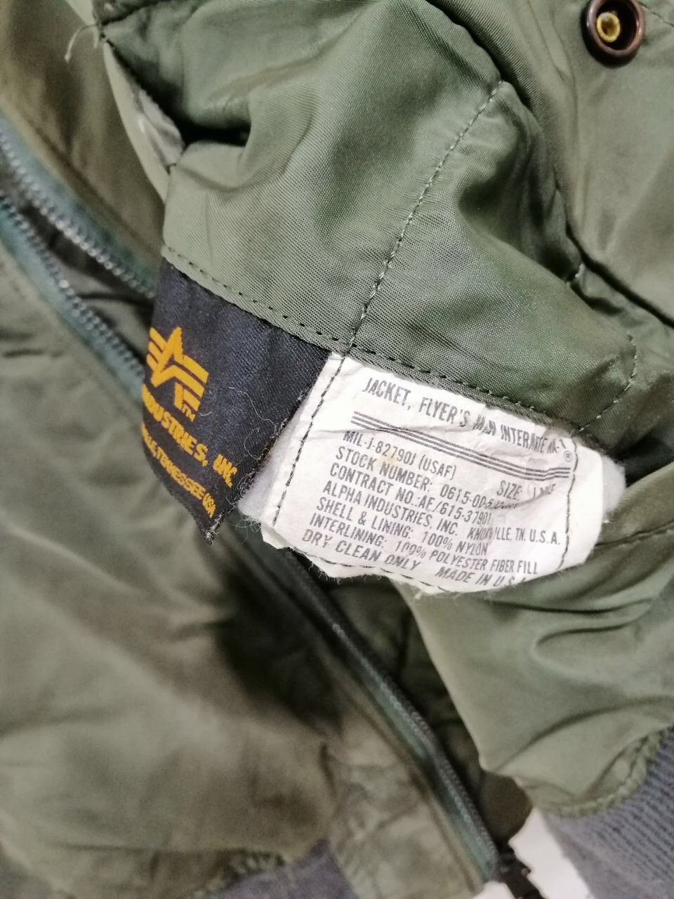 Alpha Industries Vintage Alpha Industries Riversible MA-1 Bomber Jacket Green Size US L / EU 52-54 / 3 - 3 Thumbnail