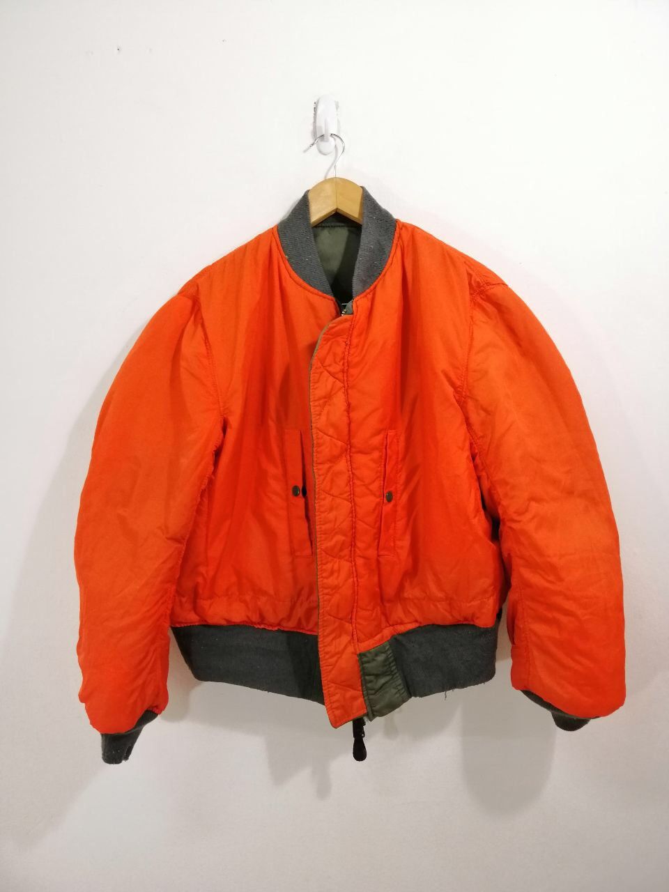 Alpha Industries Vintage Alpha Industries Riversible MA-1 Bomber Jacket Green Size US L / EU 52-54 / 3 - 4 Thumbnail