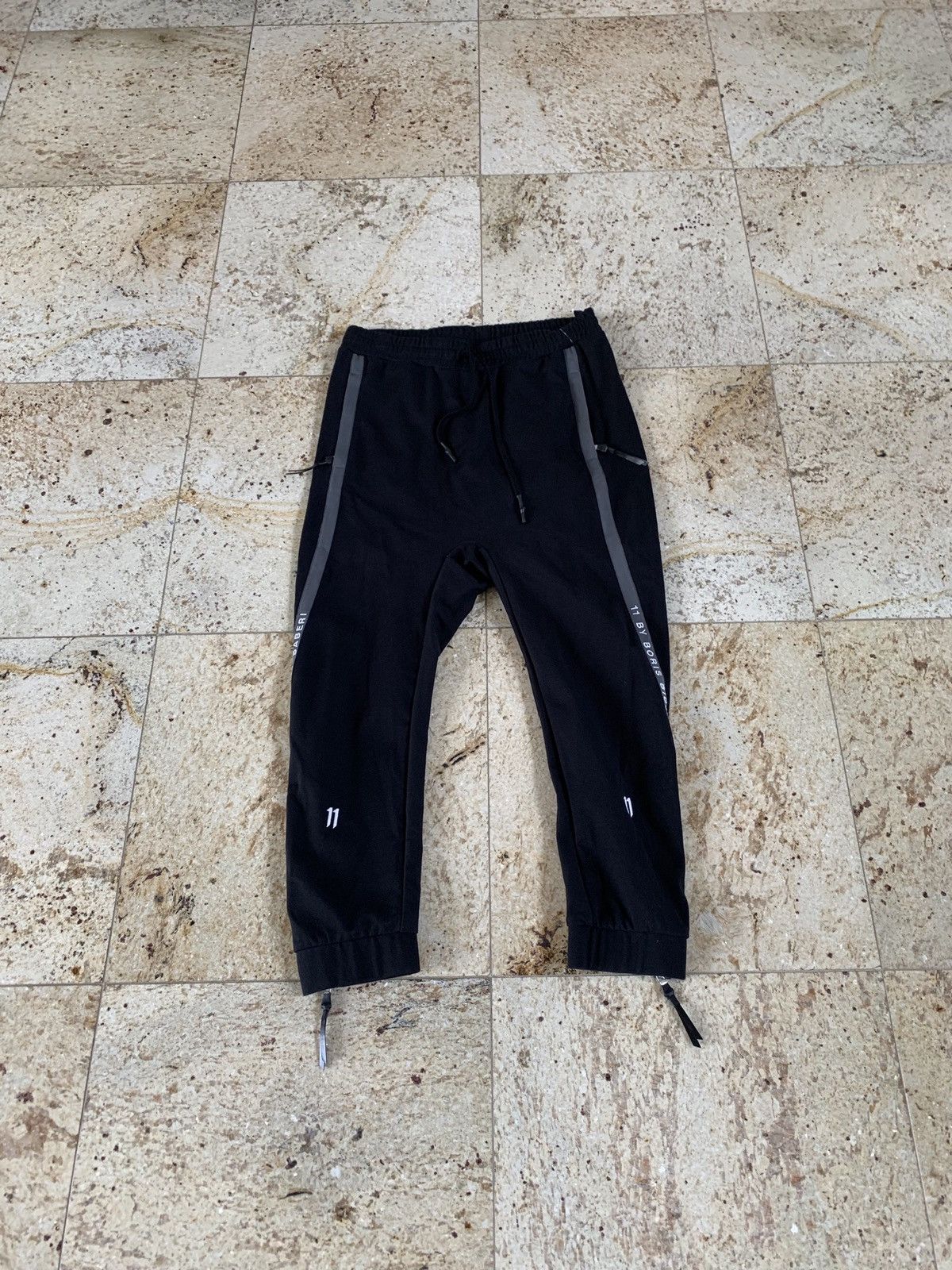 Boris Bidjan Saberi Logo Drop Sweat Pants in Black Size US 34 / EU 50 - 1 Thumbnail