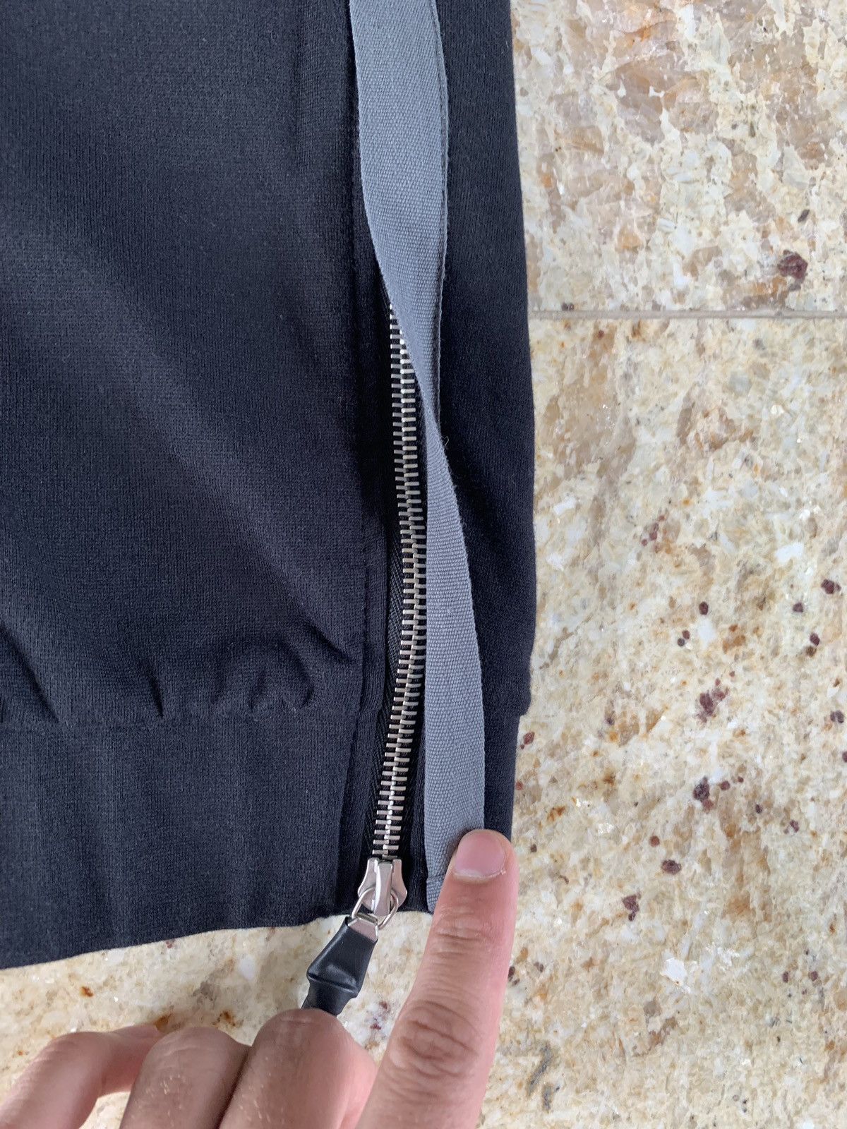 Boris Bidjan Saberi Logo Drop Sweat Pants in Black Size US 34 / EU 50 - 14 Thumbnail