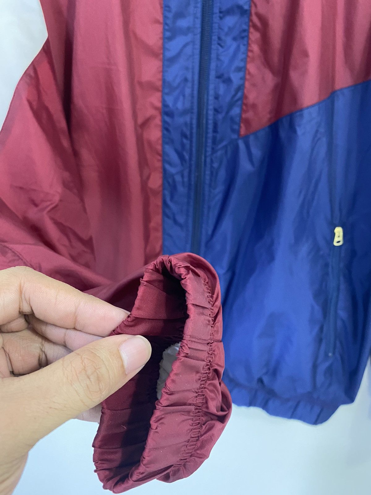 Nike Vintage Nike Windbreaker Jacket Big Logo Design Size US M / EU 48-50 / 2 - 8 Thumbnail