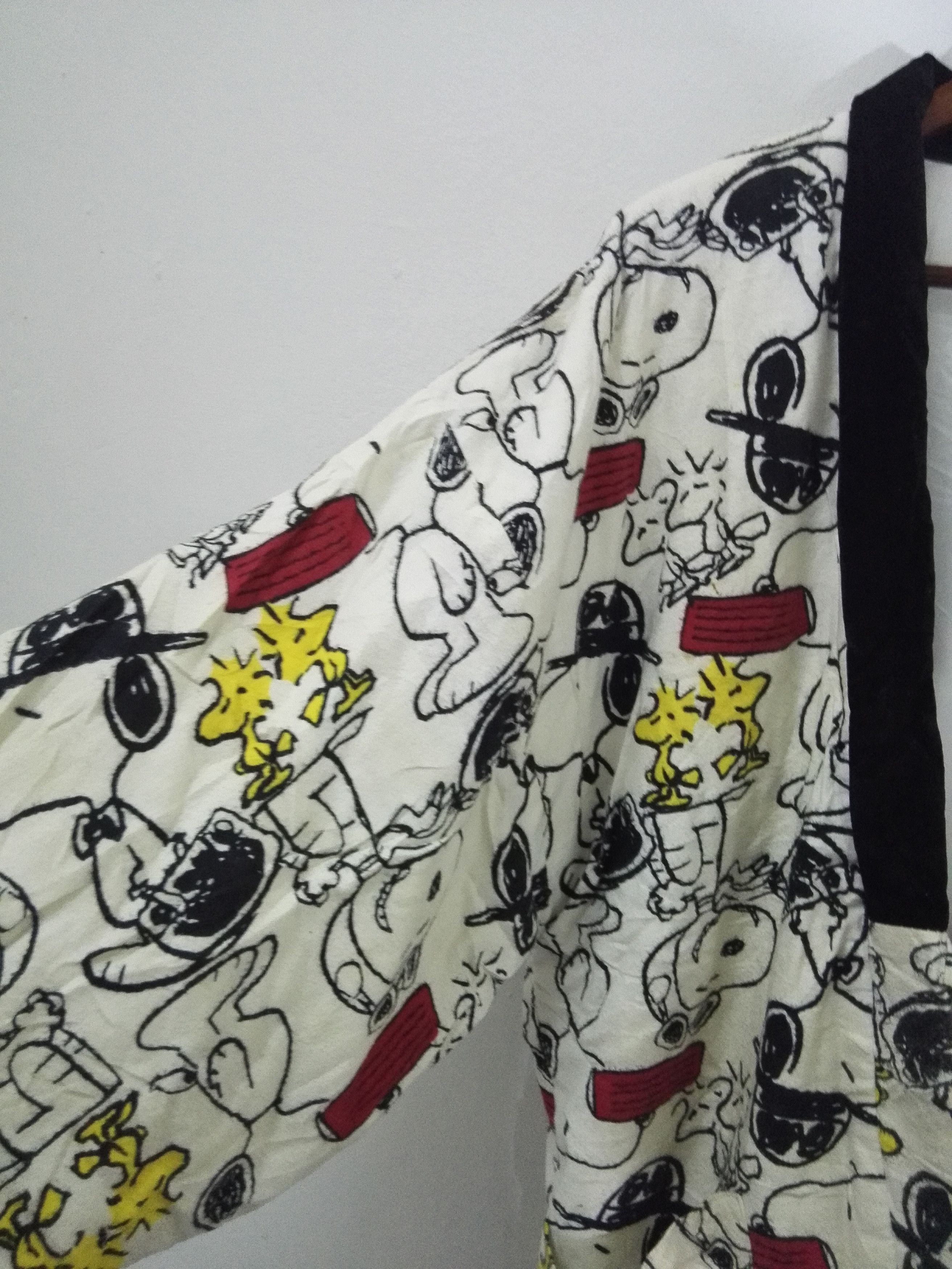 Japanese Brand Hard to find!!Kimono OverPrint Snoopy Design Nice Design Size US M / EU 48-50 / 2 - 3 Thumbnail