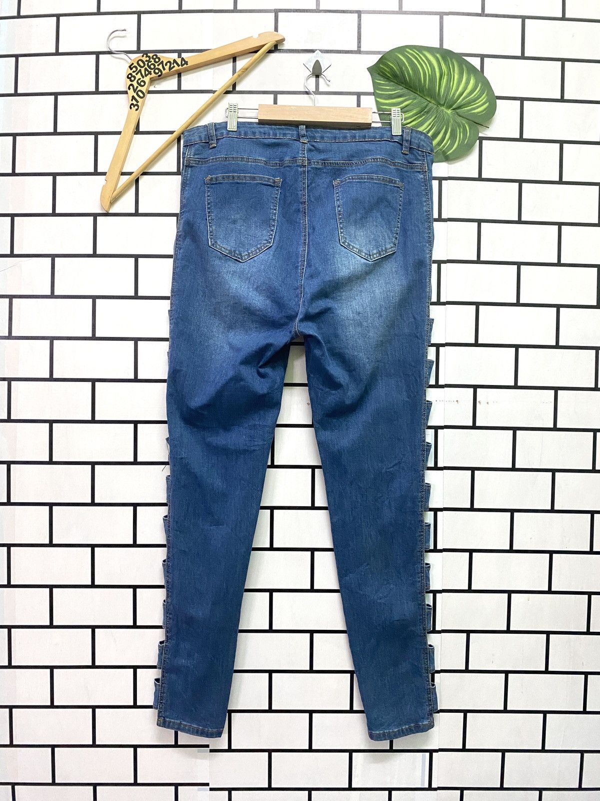 Vintage AMERICAN BAZI Distressed Bondage Denim Pants Size US 35 - 2 Thumbnail