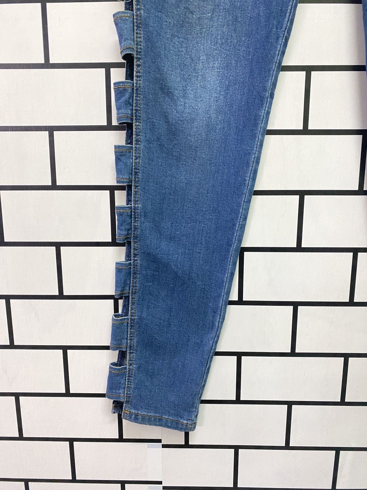 Vintage AMERICAN BAZI Distressed Bondage Denim Pants Size US 35 - 6 Thumbnail