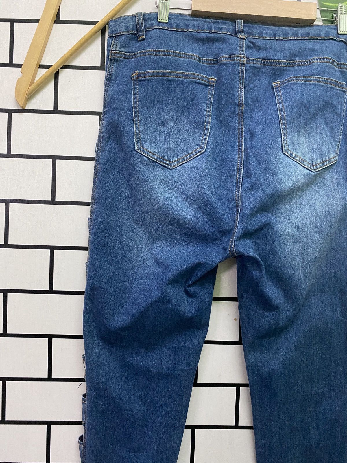 Vintage AMERICAN BAZI Distressed Bondage Denim Pants Size US 35 - 11 Thumbnail