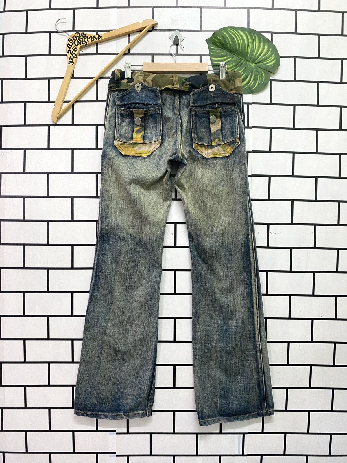 If Six Was Nine JEANS DE ART Camo Bush Flared Bootcut Pant Denim Size US 31 - 2 Thumbnail