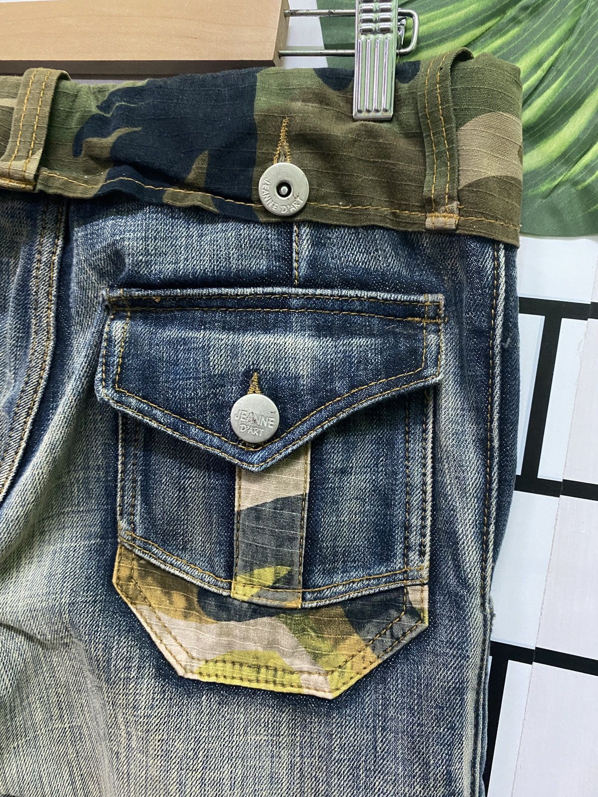 If Six Was Nine JEANS DE ART Camo Bush Flared Bootcut Pant Denim Size US 31 - 20 Thumbnail