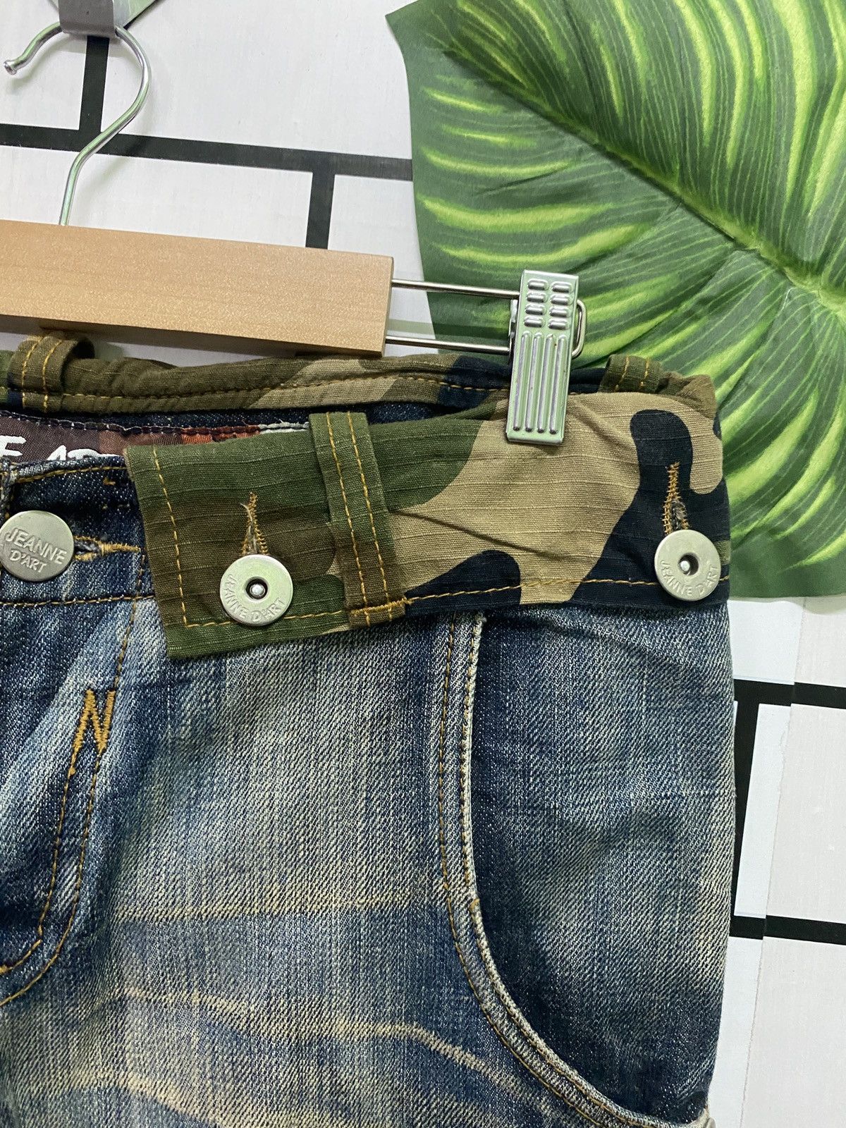 If Six Was Nine JEANS DE ART Camo Bush Flared Bootcut Pant Denim Size US 31 - 8 Thumbnail