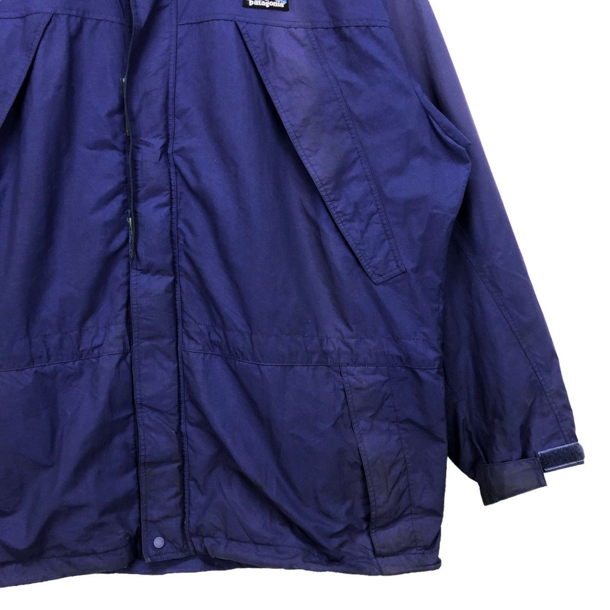 Patagonia Vintage Patagonia Hooded Faded Jacket Size US L / EU 52-54 / 3 - 4 Thumbnail