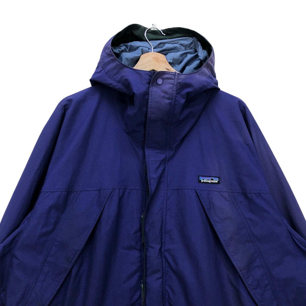 Patagonia Vintage Patagonia Hooded Faded Jacket Size US L / EU 52-54 / 3 - 5 Thumbnail