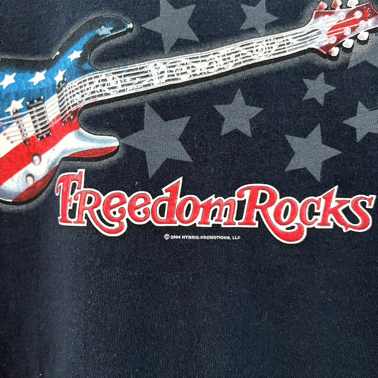 Vintage Vintage 2004 Freedom Rocks Guitar Stars & Stripes Tee Size US L / EU 52-54 / 3 - 2 Thumbnail