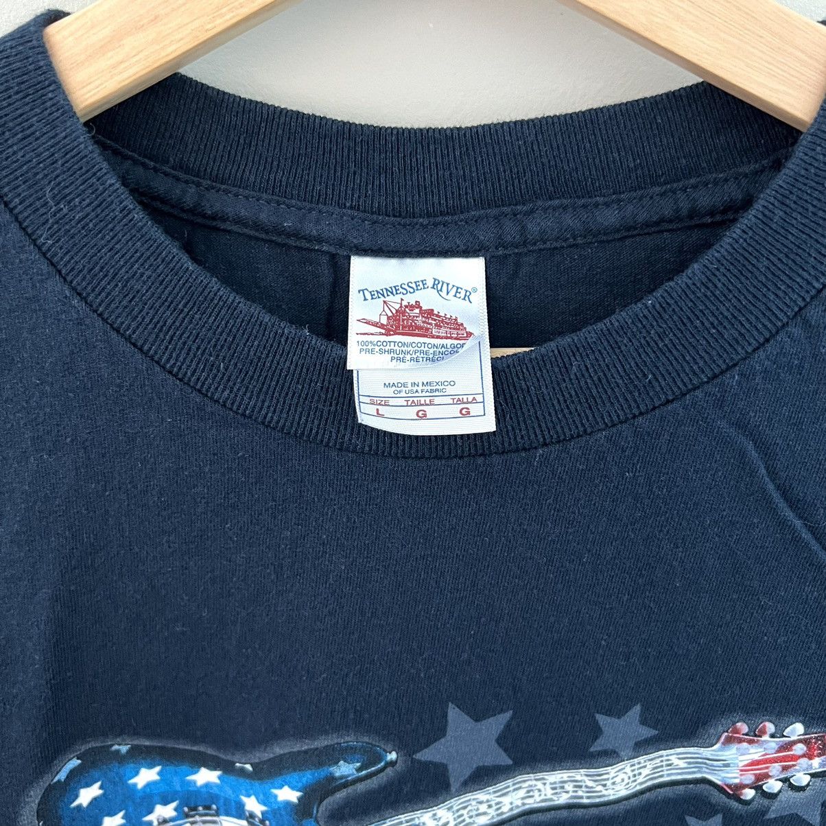 Vintage Vintage 2004 Freedom Rocks Guitar Stars & Stripes Tee Size US L / EU 52-54 / 3 - 3 Thumbnail