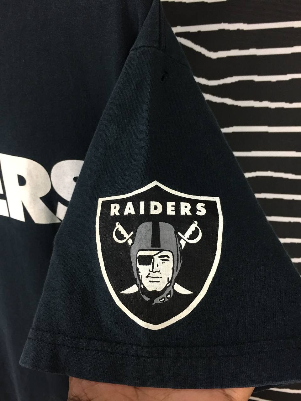 NFL Vtg 90s LA Raiders NFL American Sport Tee Size US L / EU 52-54 / 3 - 5 Thumbnail