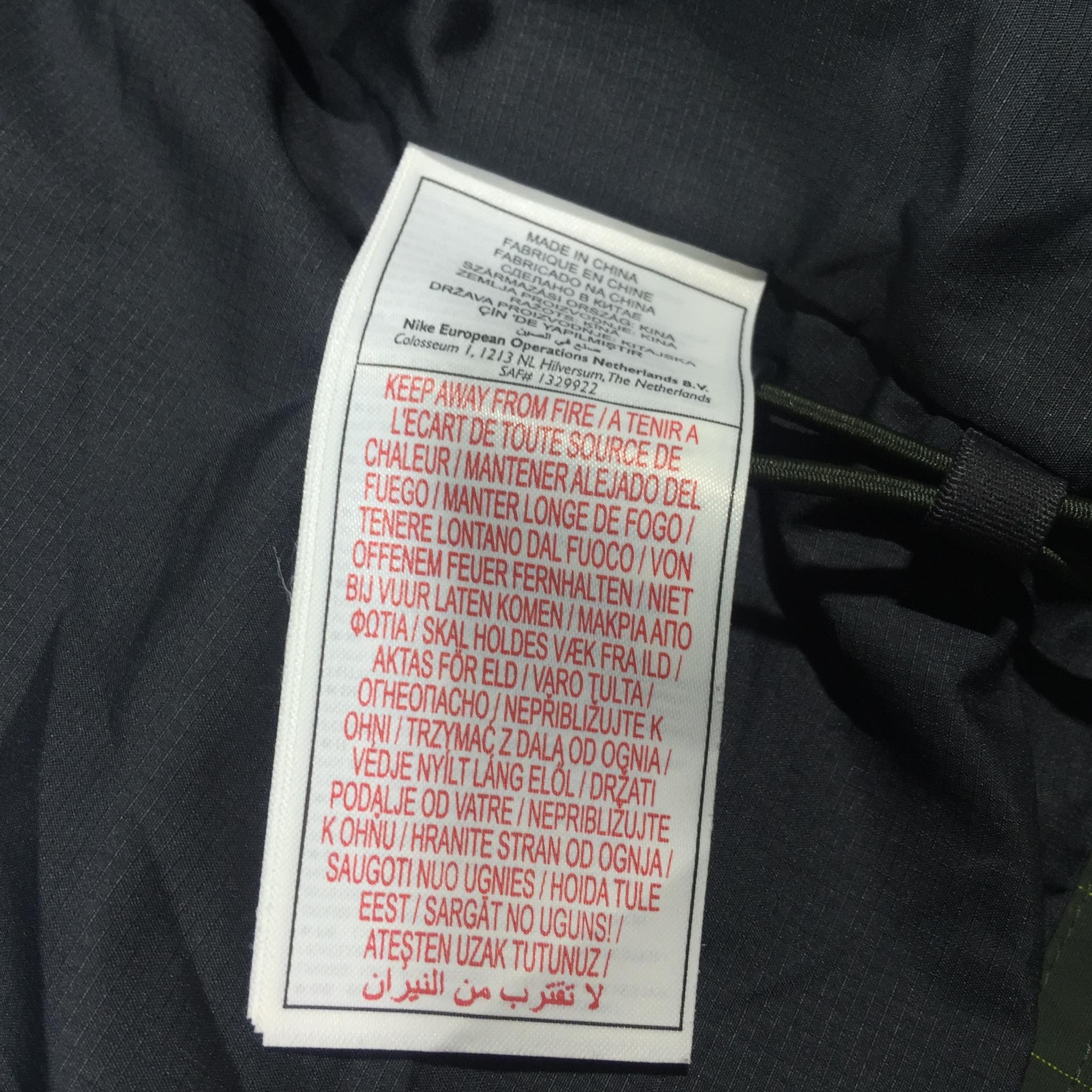 Nike ACG Fit Mountain Parka Jacket Size US M / EU 48-50 / 2 - 15 Thumbnail