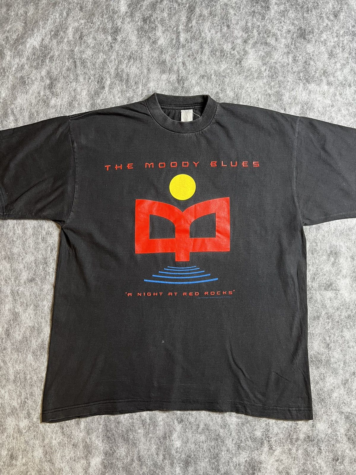 Band Tees 1990s “The Moody Blues “ Single Stitched T-Shirt Size US XL / EU 56 / 4 - 1 Thumbnail