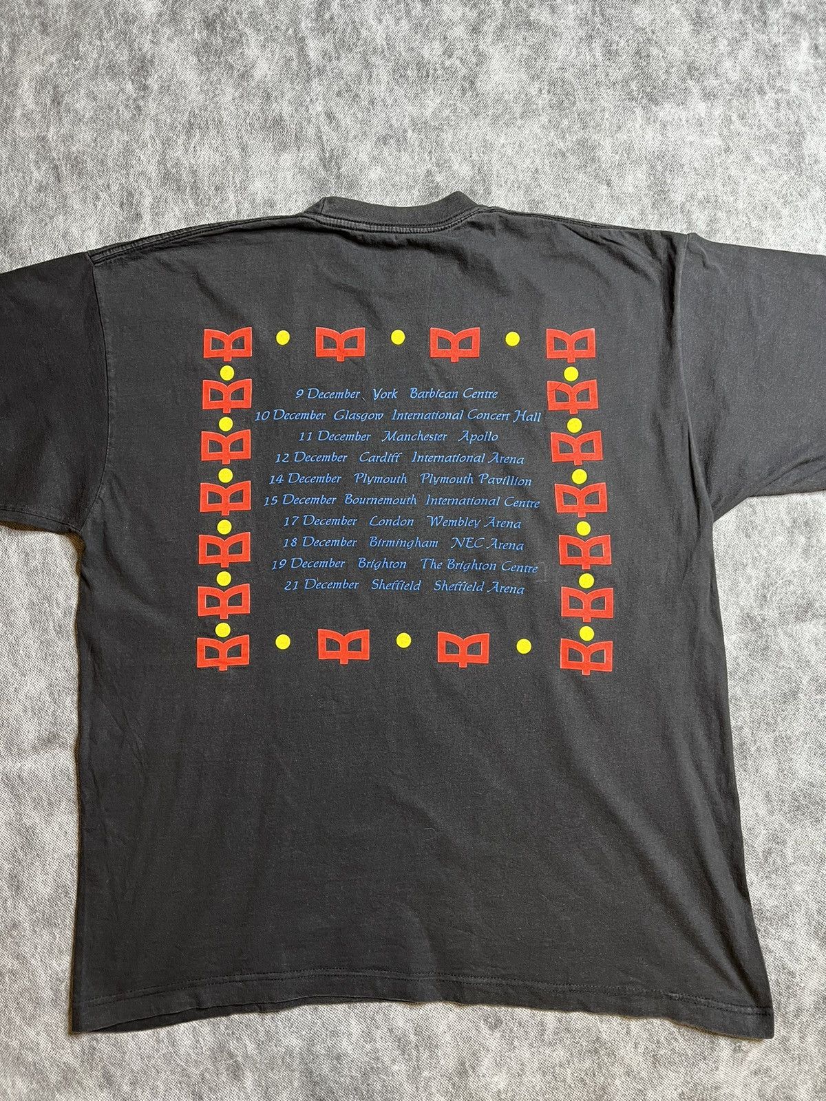 Band Tees 1990s “The Moody Blues “ Single Stitched T-Shirt Size US XL / EU 56 / 4 - 6 Thumbnail