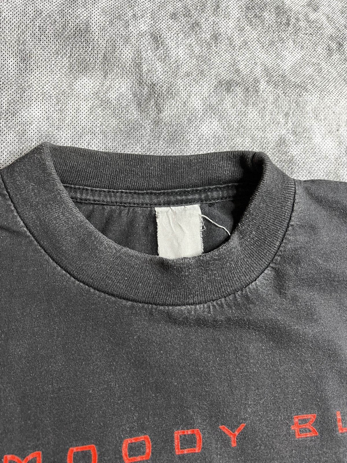 Band Tees 1990s “The Moody Blues “ Single Stitched T-Shirt Size US XL / EU 56 / 4 - 5 Thumbnail