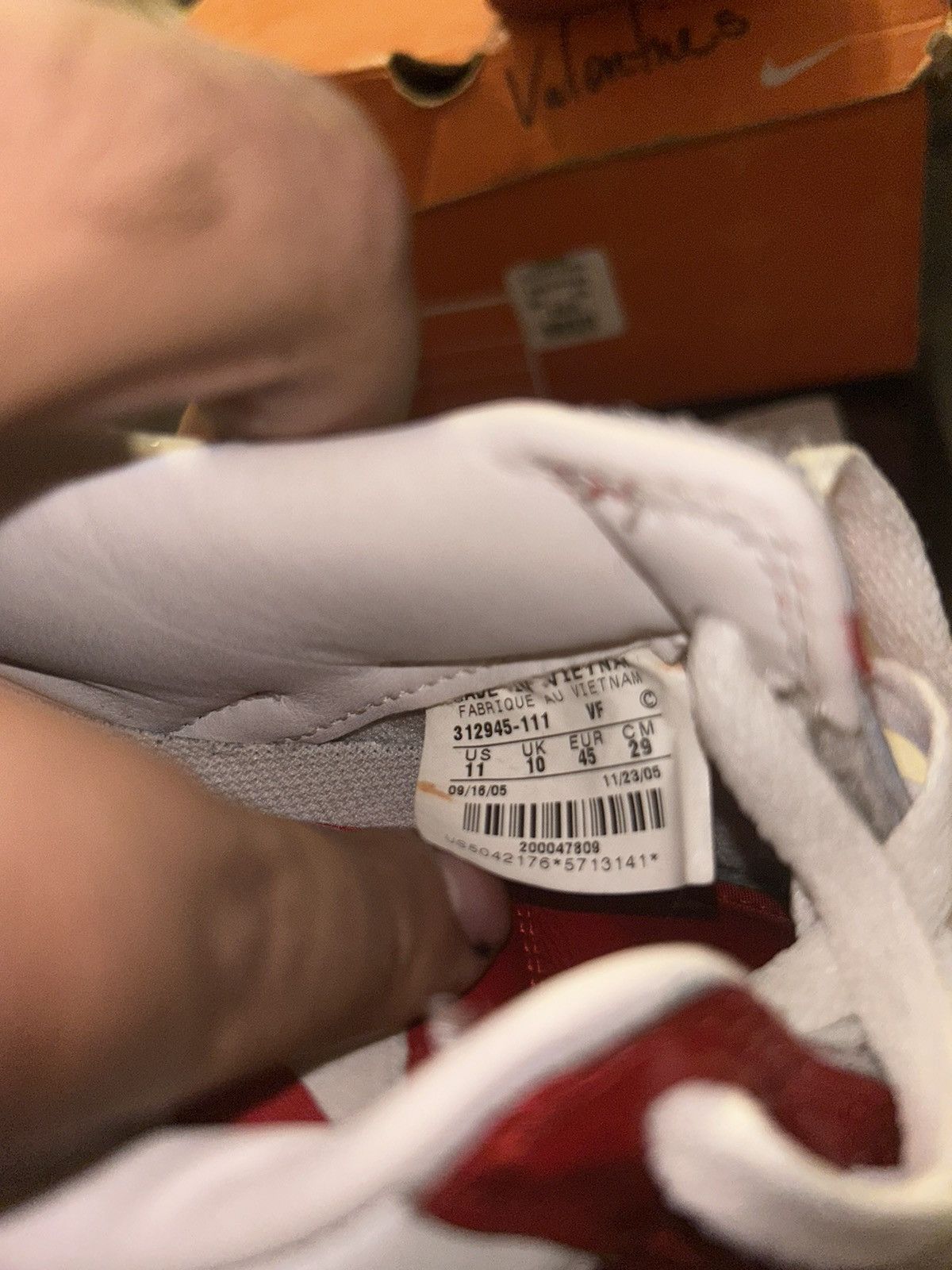 Nike NIKE AF1 valentines Size US 11 / EU 44 - 10 Thumbnail