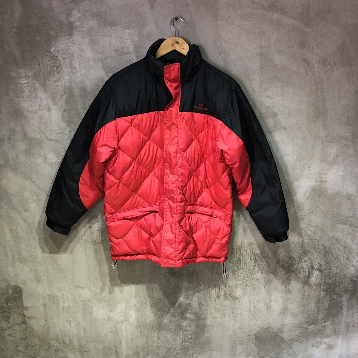 image of Balenciaga Reversible Puffer Jacket in Black/Red, Men's (Size XL)