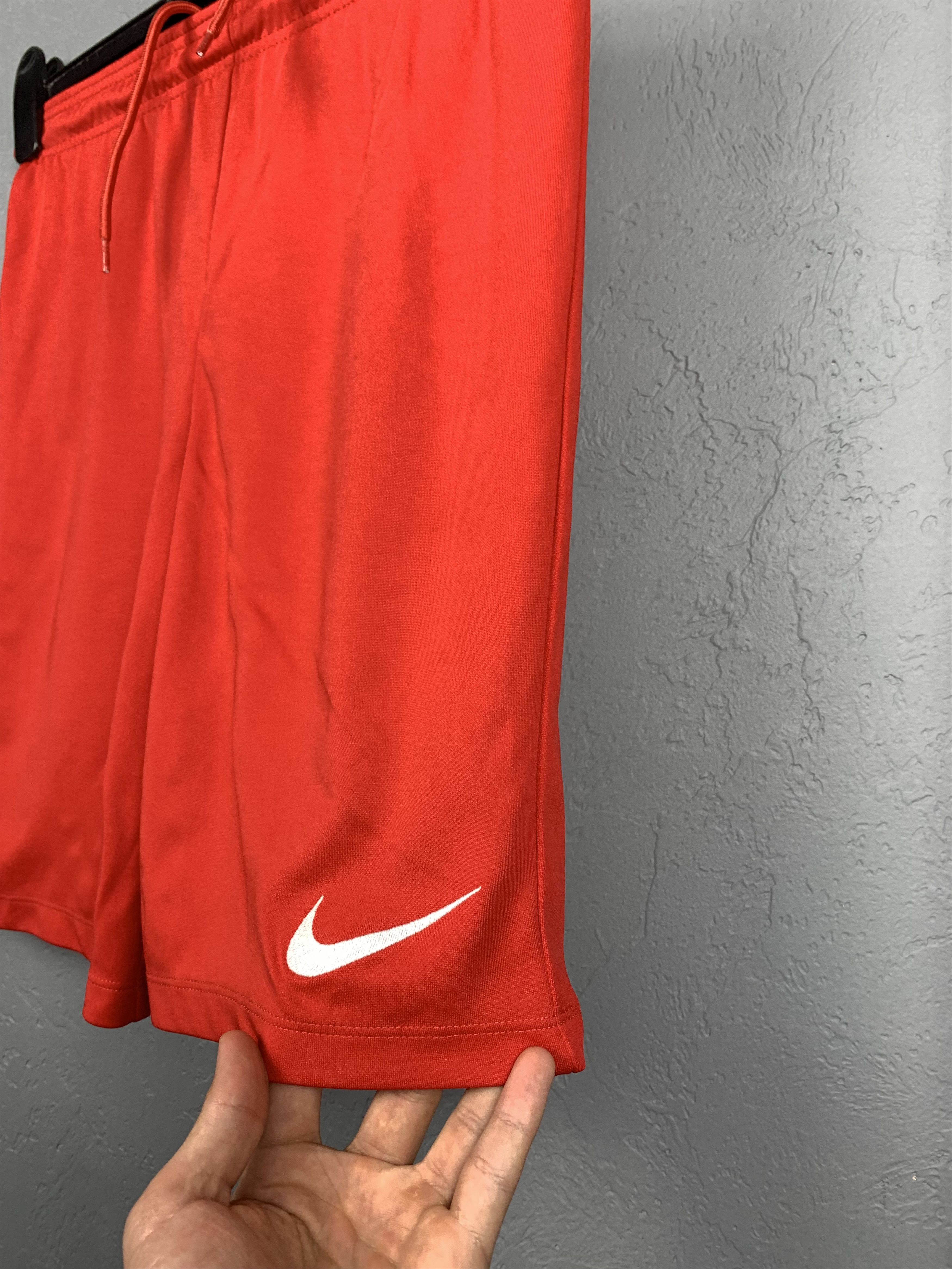 Nike × Vintage Nike Vintage Mens Shorts Dri Fit Y2K Size US 30 / EU 46 - 2 Thumbnail