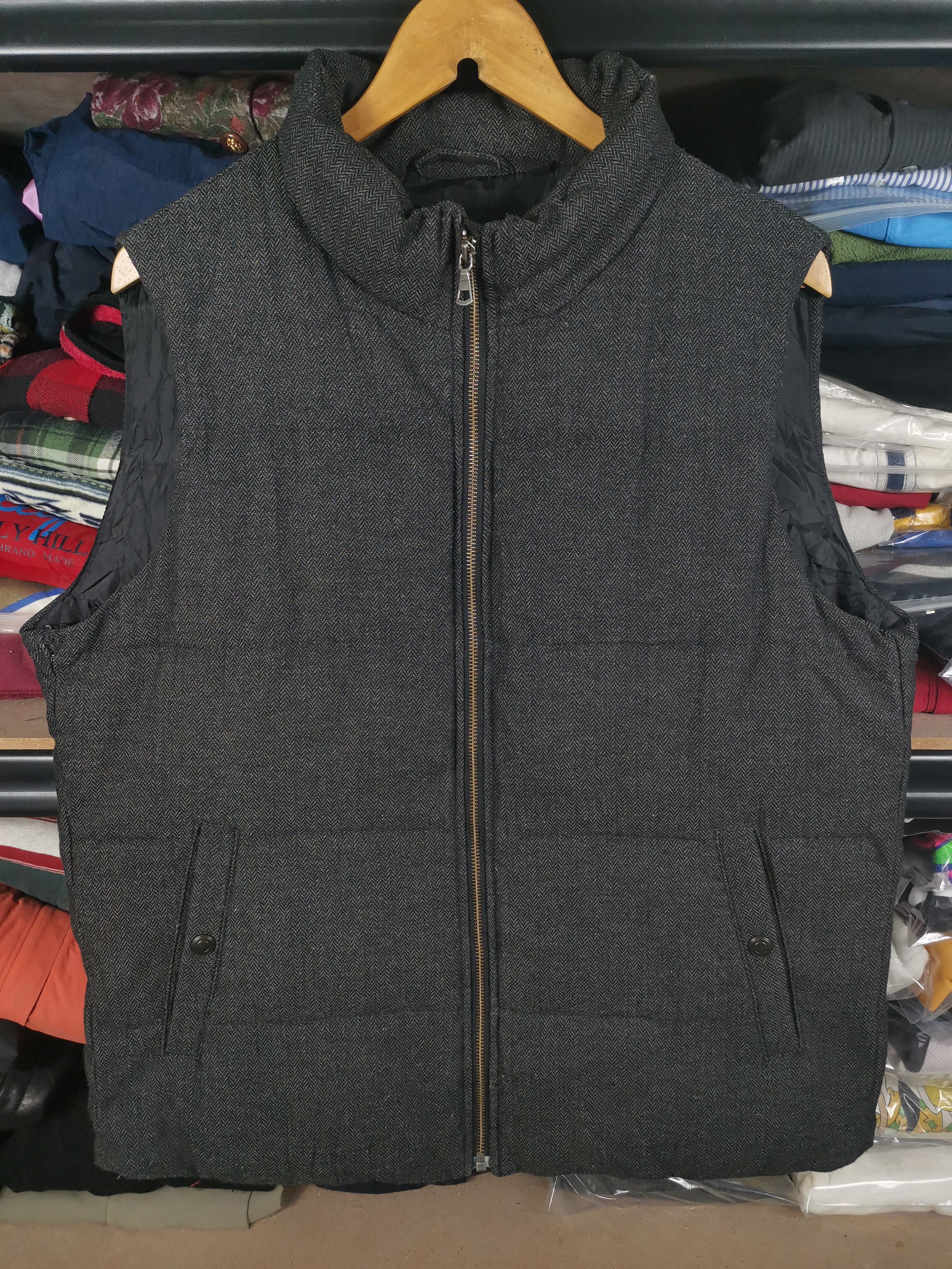 Japanese Brand Vintage Japanese Brand Uniqlo Puffer Vest Jacket Size US M / EU 48-50 / 2 - 1 Thumbnail