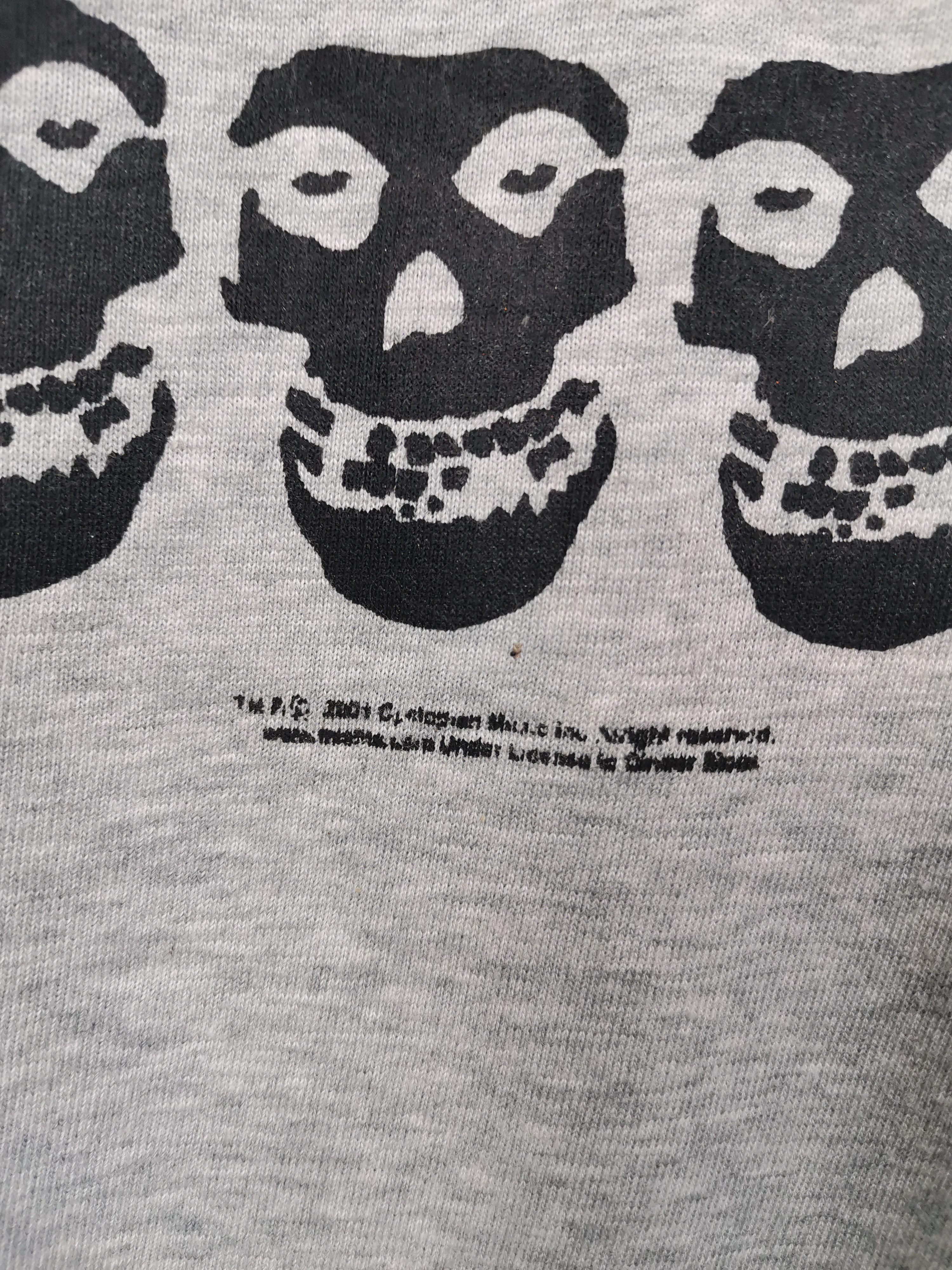 Misfits Vintage 2001 Misfits Band Tee Tshirt Size US XL / EU 56 / 4 - 4 Thumbnail