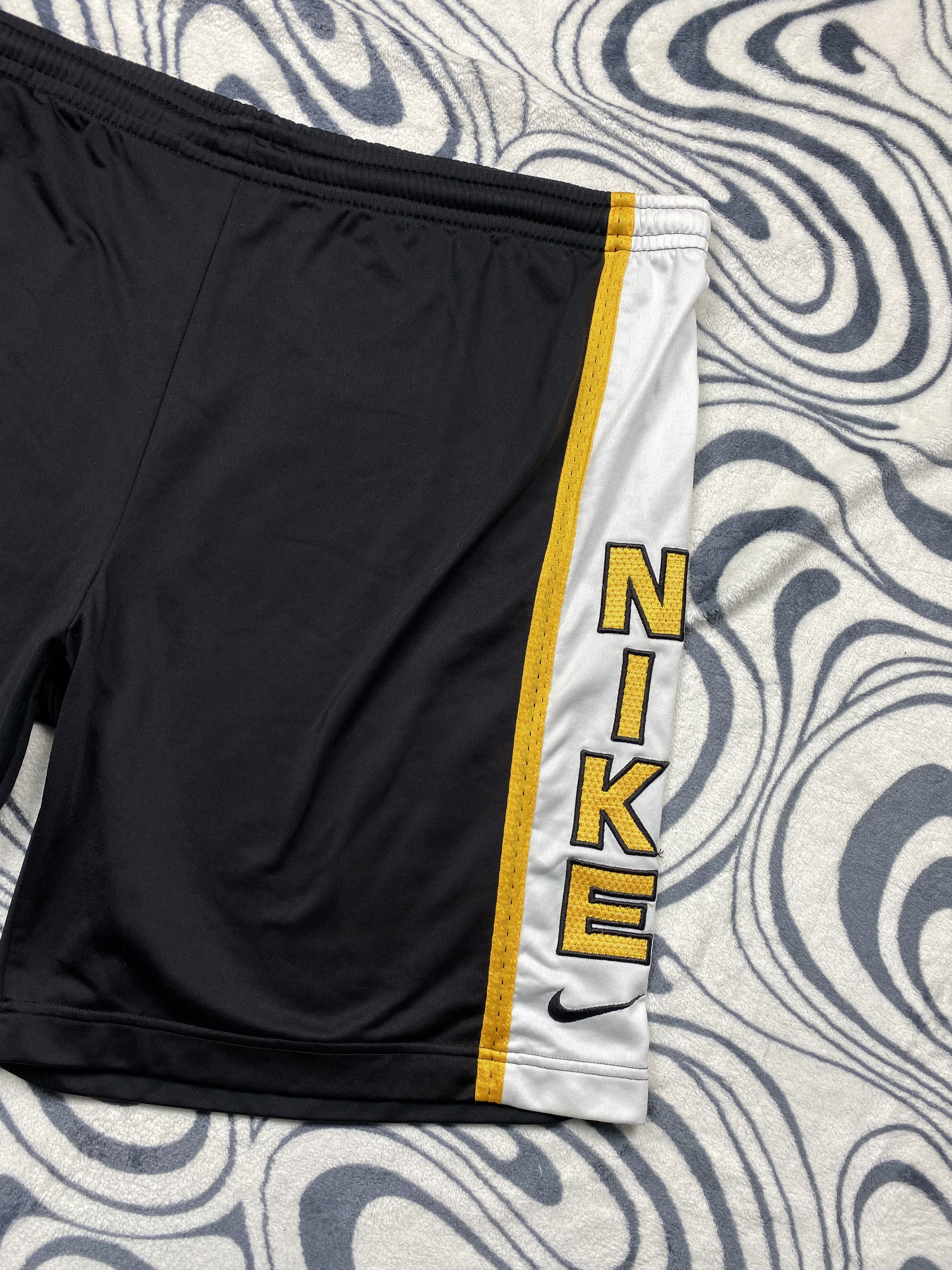 Nike × Vintage Nike 90s Vintage Mens Shorts Y2K Size US 38 / EU 54 - 2 Thumbnail
