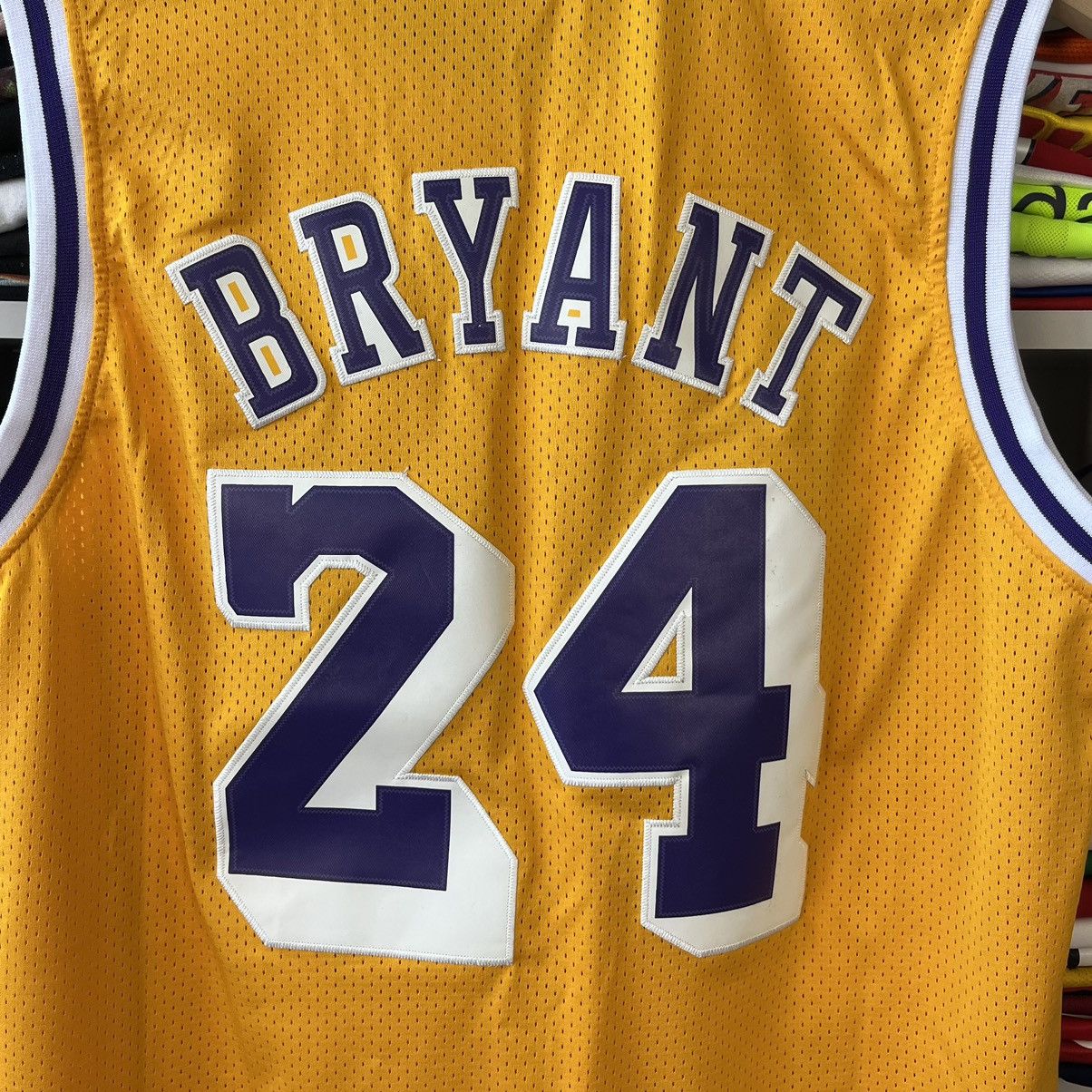 Adidas × NBA × Vintage ADIDAS NBA LOS ANGELES LAKERS #24 BRYANT JERSEY SIZE M Size US M / EU 48-50 / 2 - 12 Thumbnail