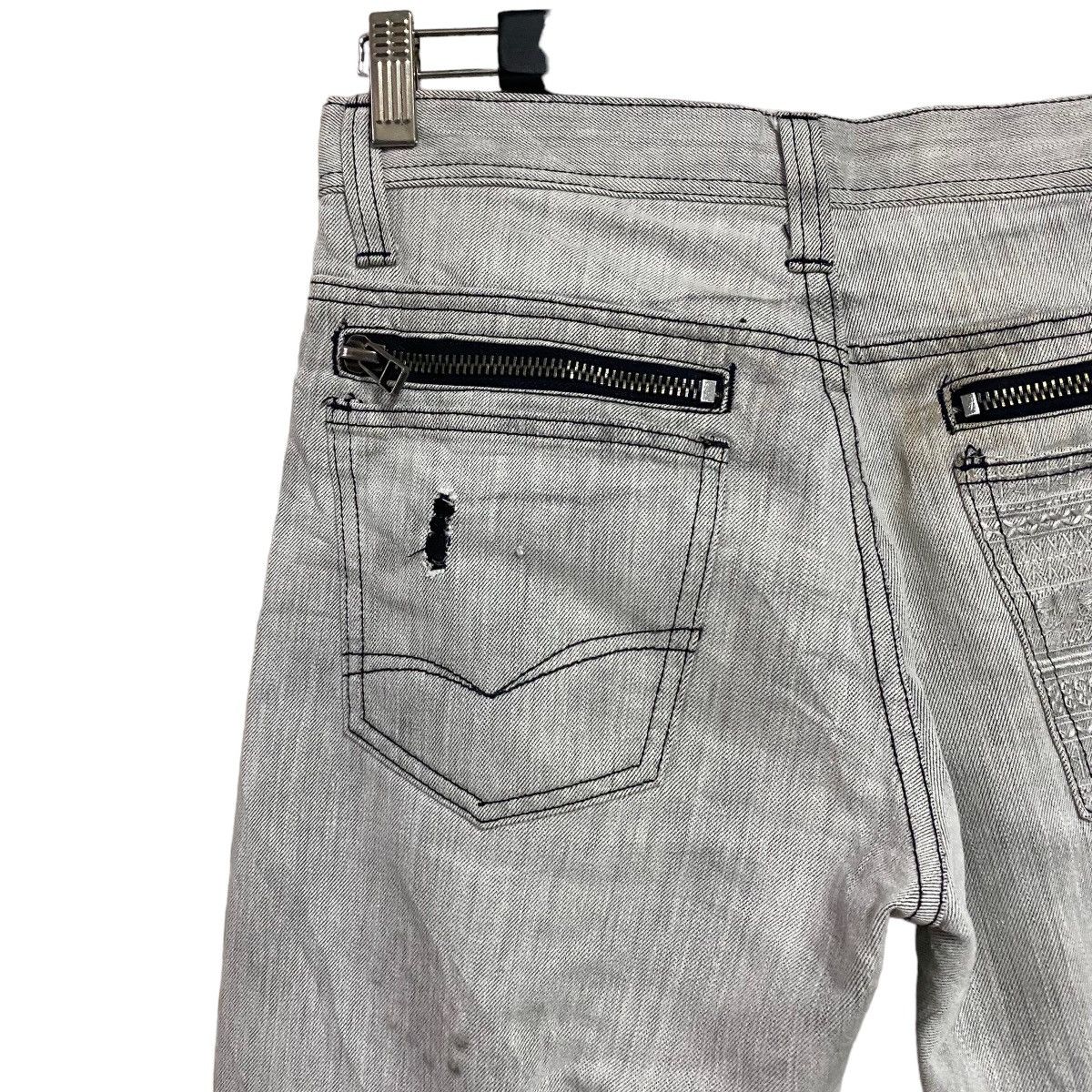 In The Attic IN THE ATTIC White Denim Distressed Jeans Size US 30 / EU 46 - 9 Thumbnail