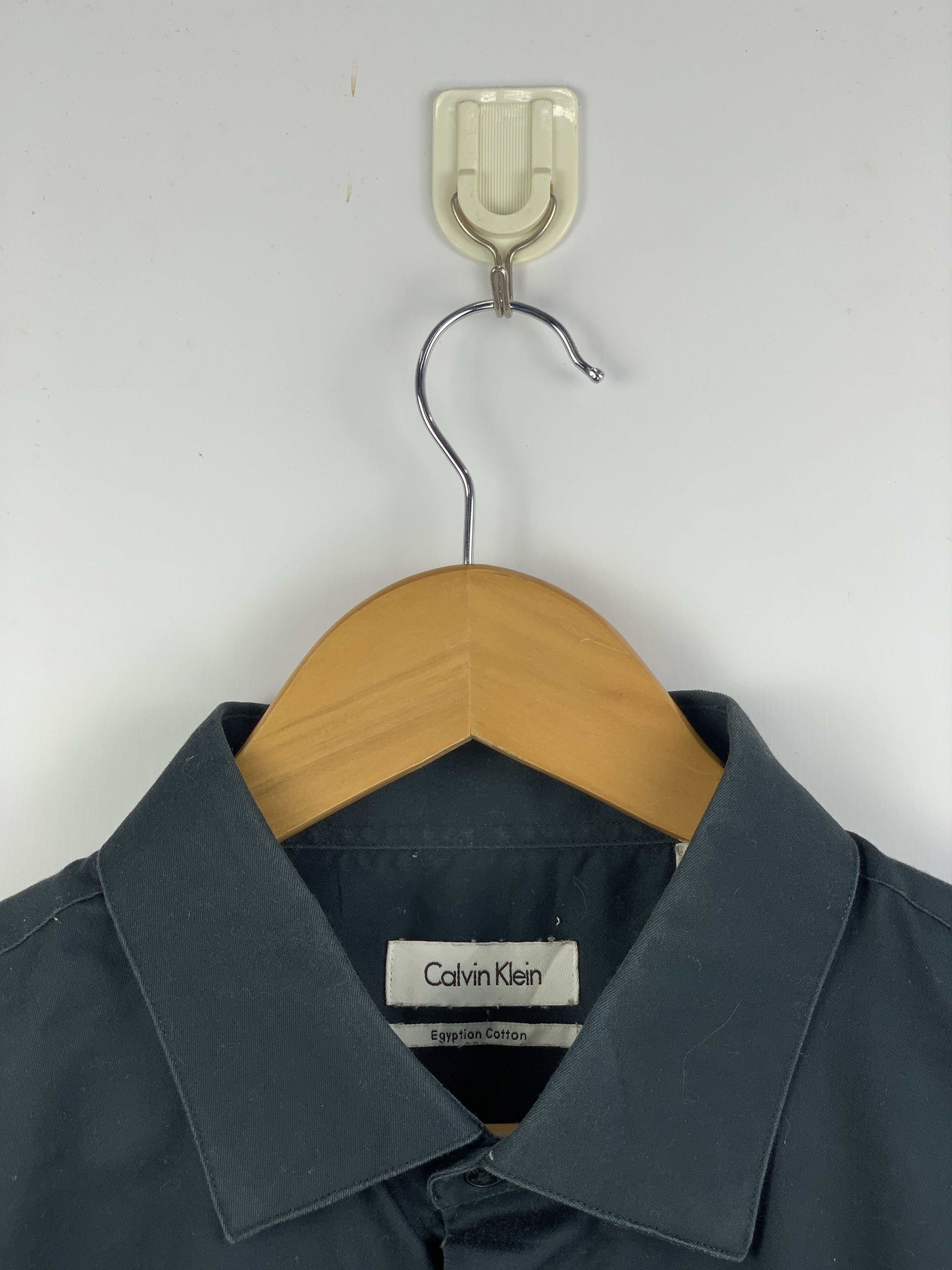 Calvin Klein × Vintage Vintage 90s Calvin Klein Button Up Long Sleeve Shirt J1630 Size US XL / EU 56 / 4 - 8 Thumbnail